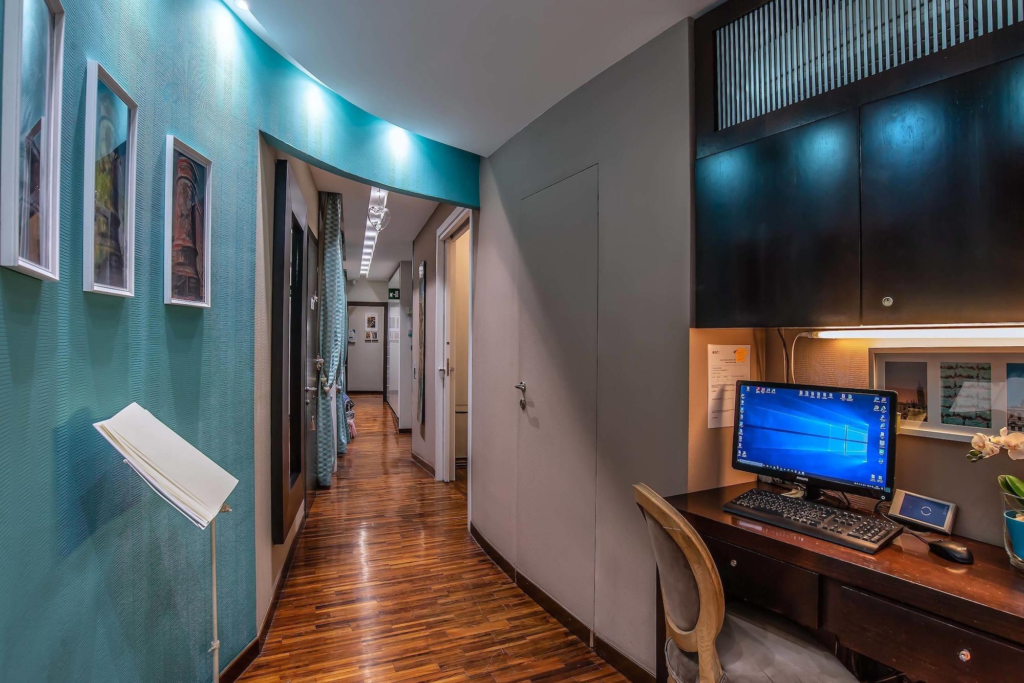 Vista Lobby Merulana Inn Guest House