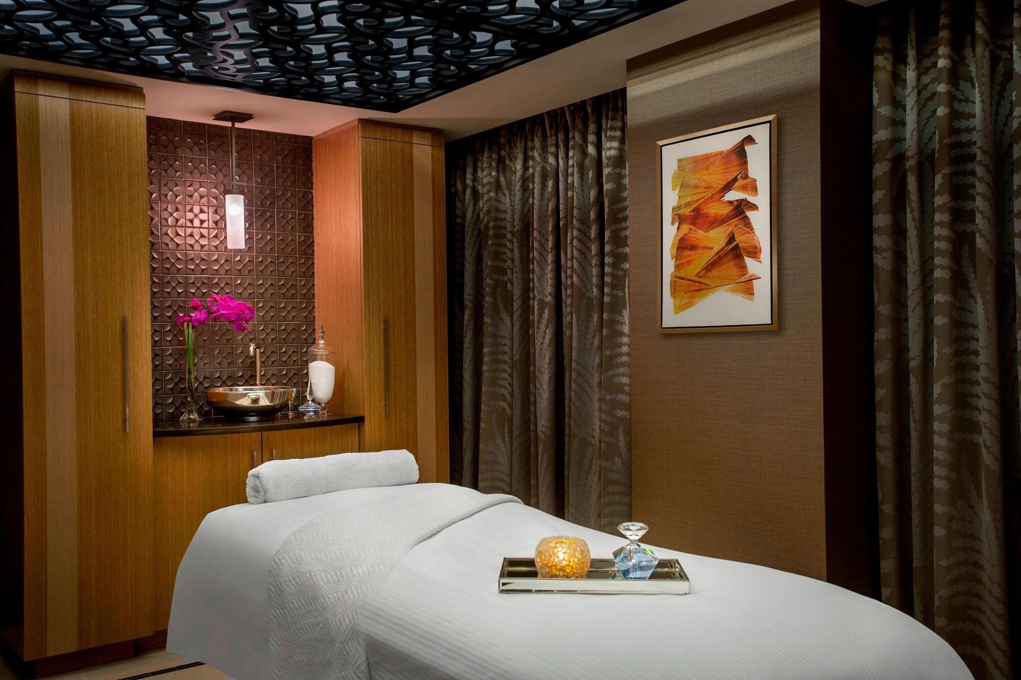 Spa JW Marriott Essex House New York