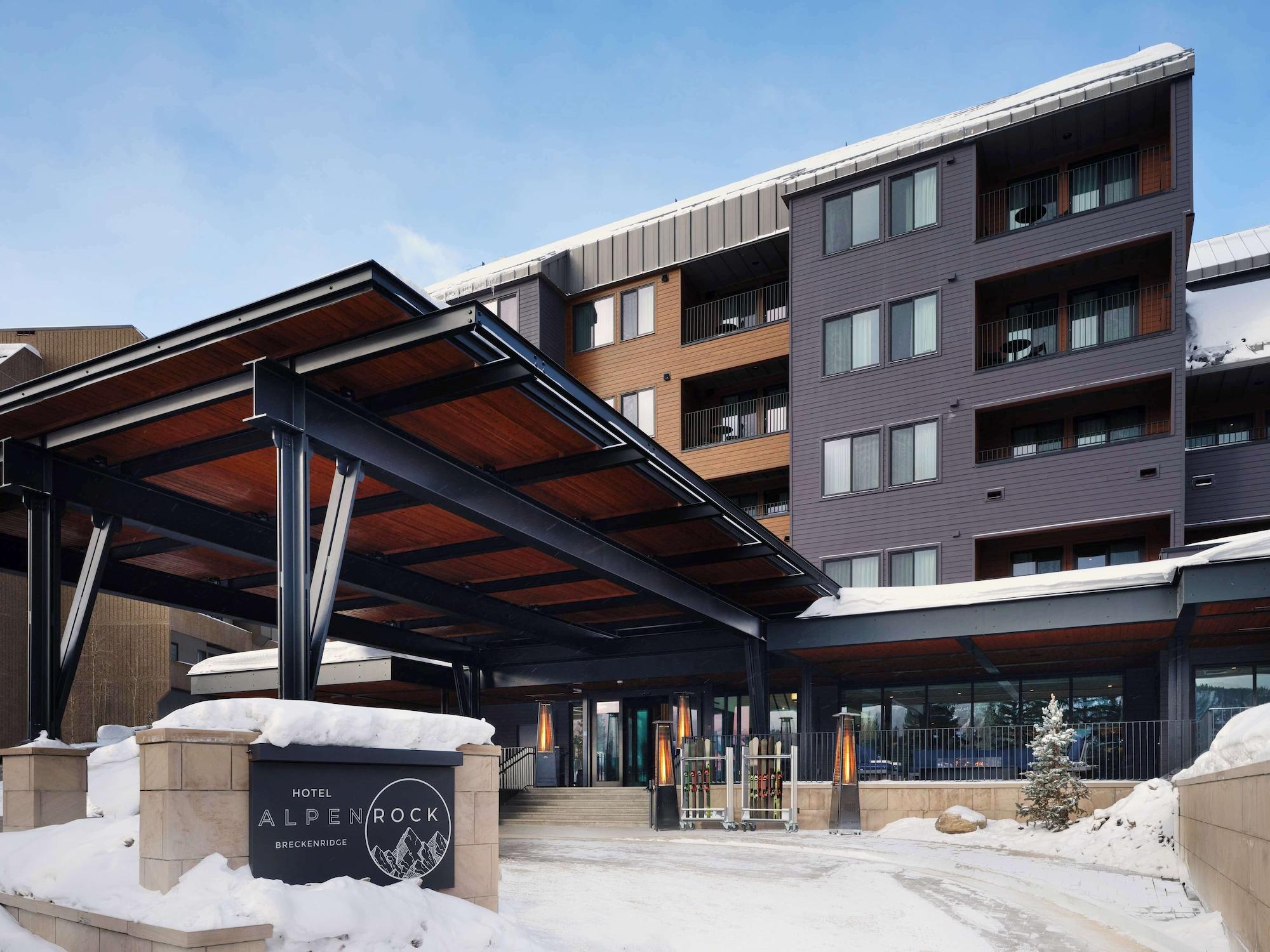 Vista Exterior Hotel Alpenrock Breckenridge, Curio Collection by Hilton