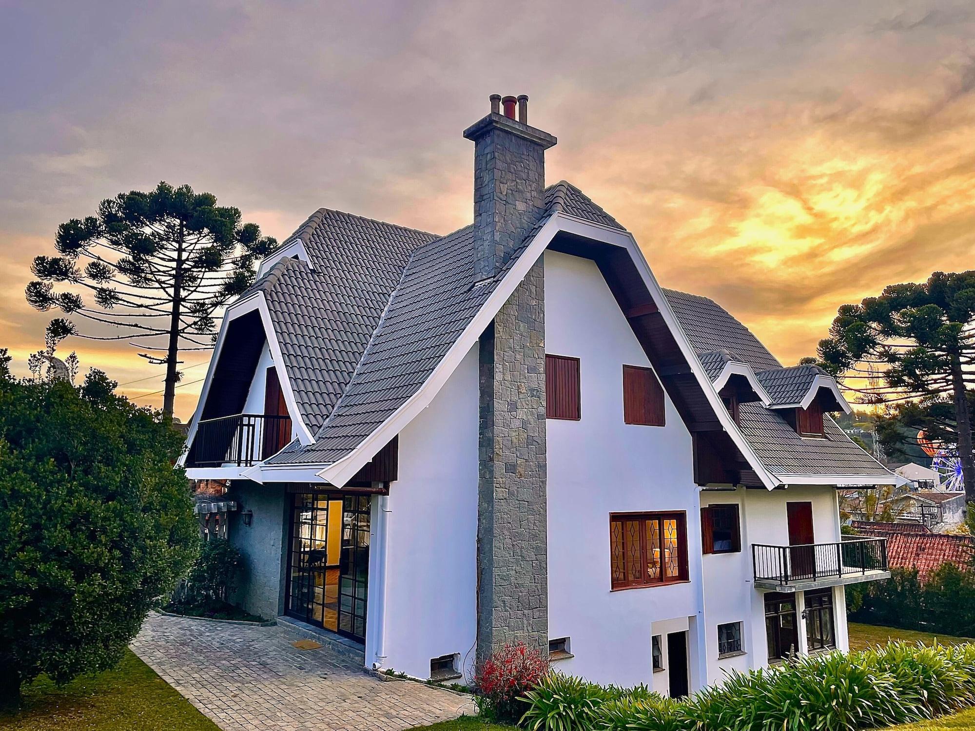 Vista Exterior Casa Três Rios - Campos do Jordão