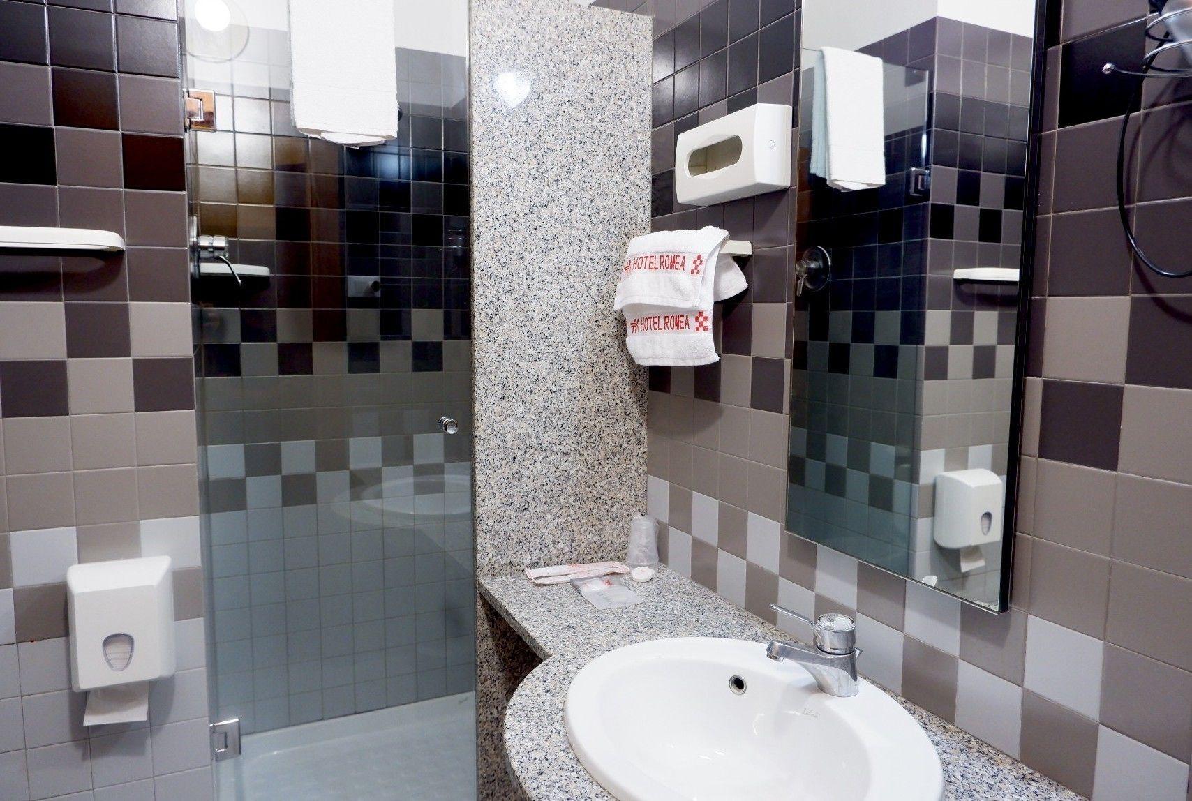 Equipamiento de Habitación Hotel Romea