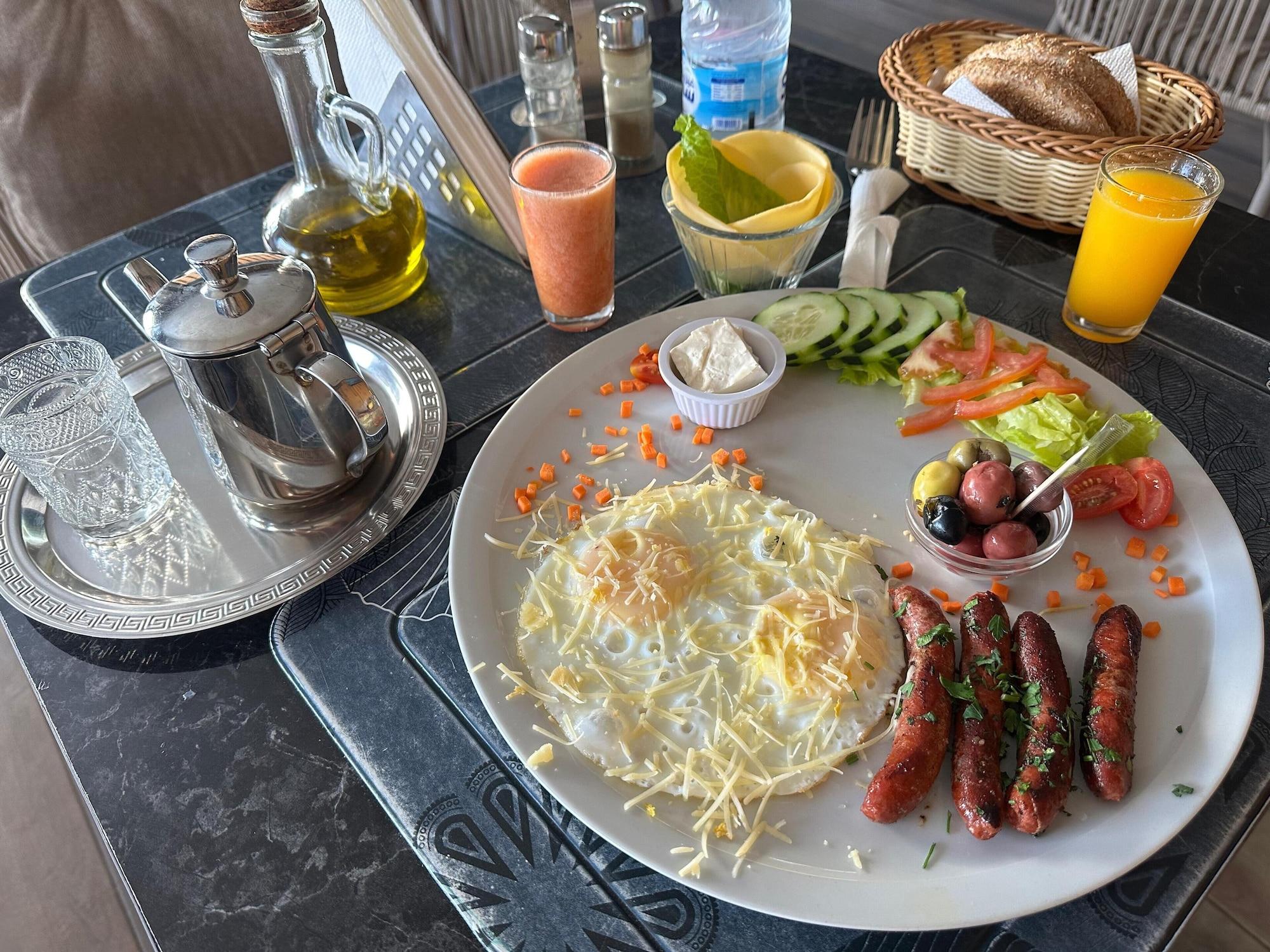 Equipamiento de Habitación Diyar Marhaba