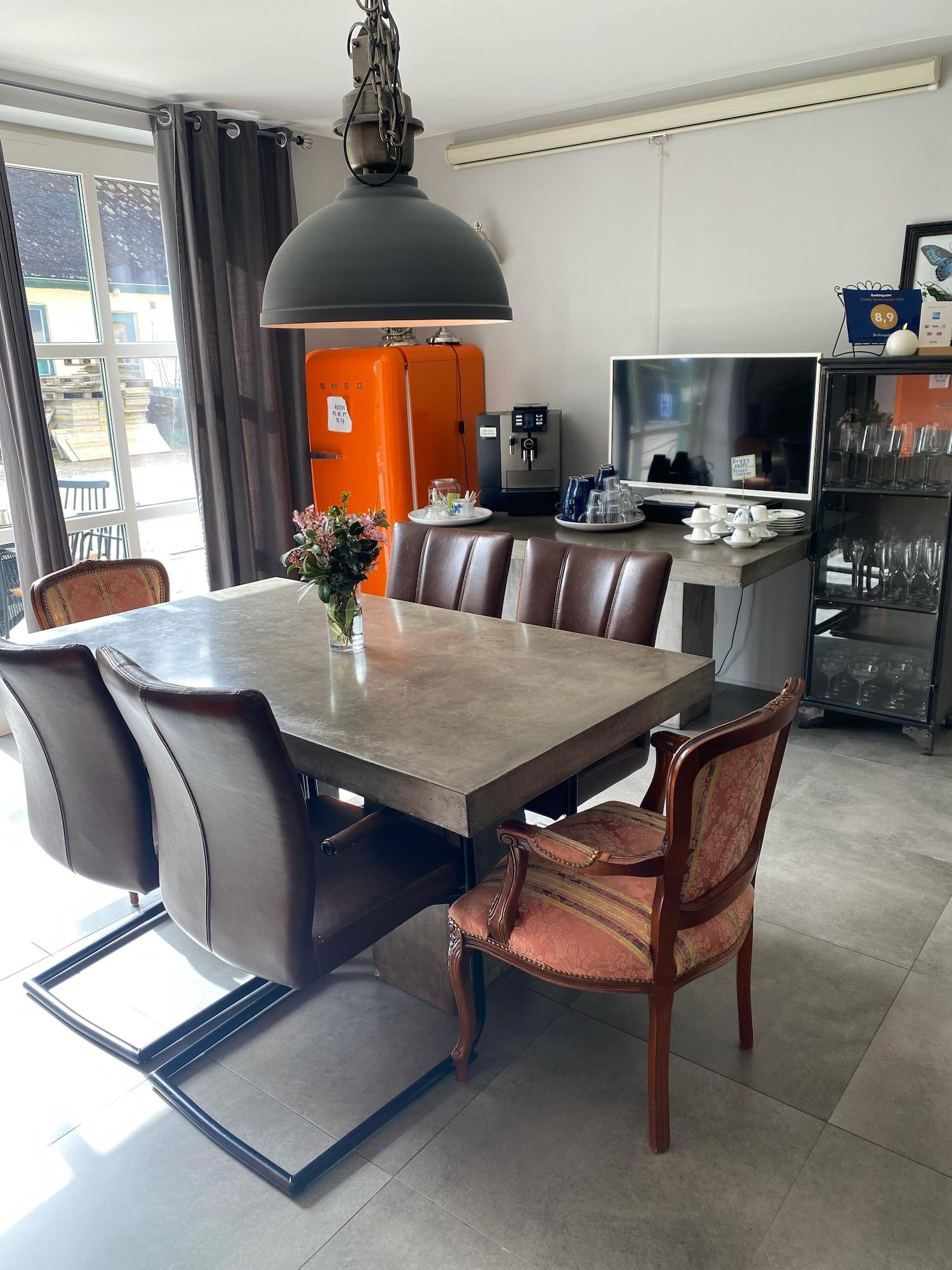 Bar/Salón Brohuspark