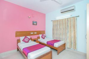 Alojamiento - OYO 11592 Hotel Red Carpet Residence