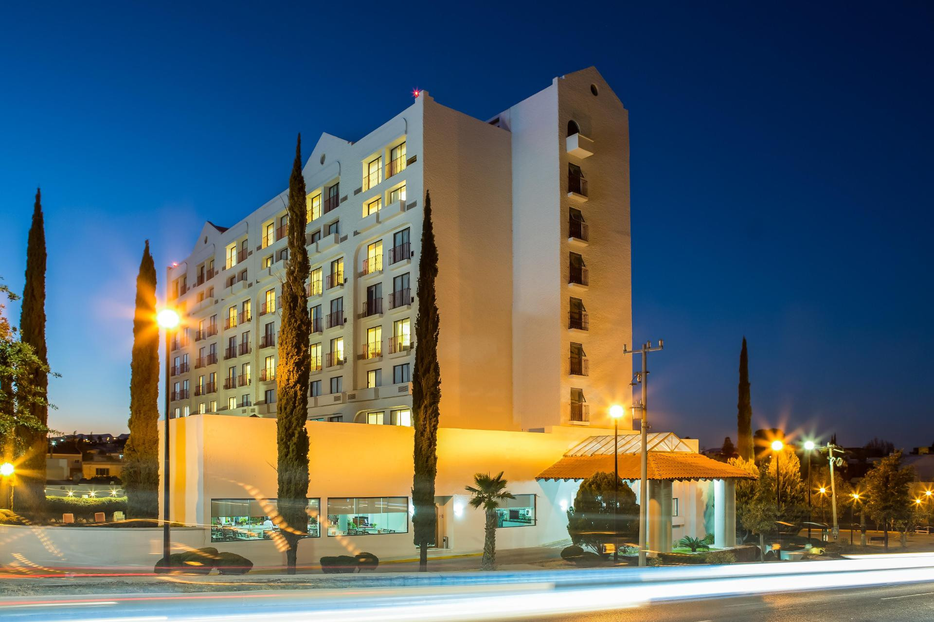 Vista Exterior Fiesta Inn Express Chihuahua