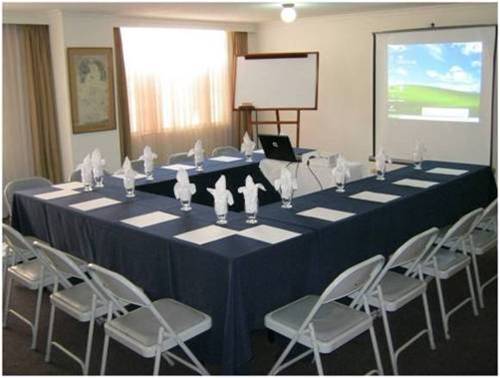 Sala de Reuniones Hotel Chico Imperial Aparta Suites