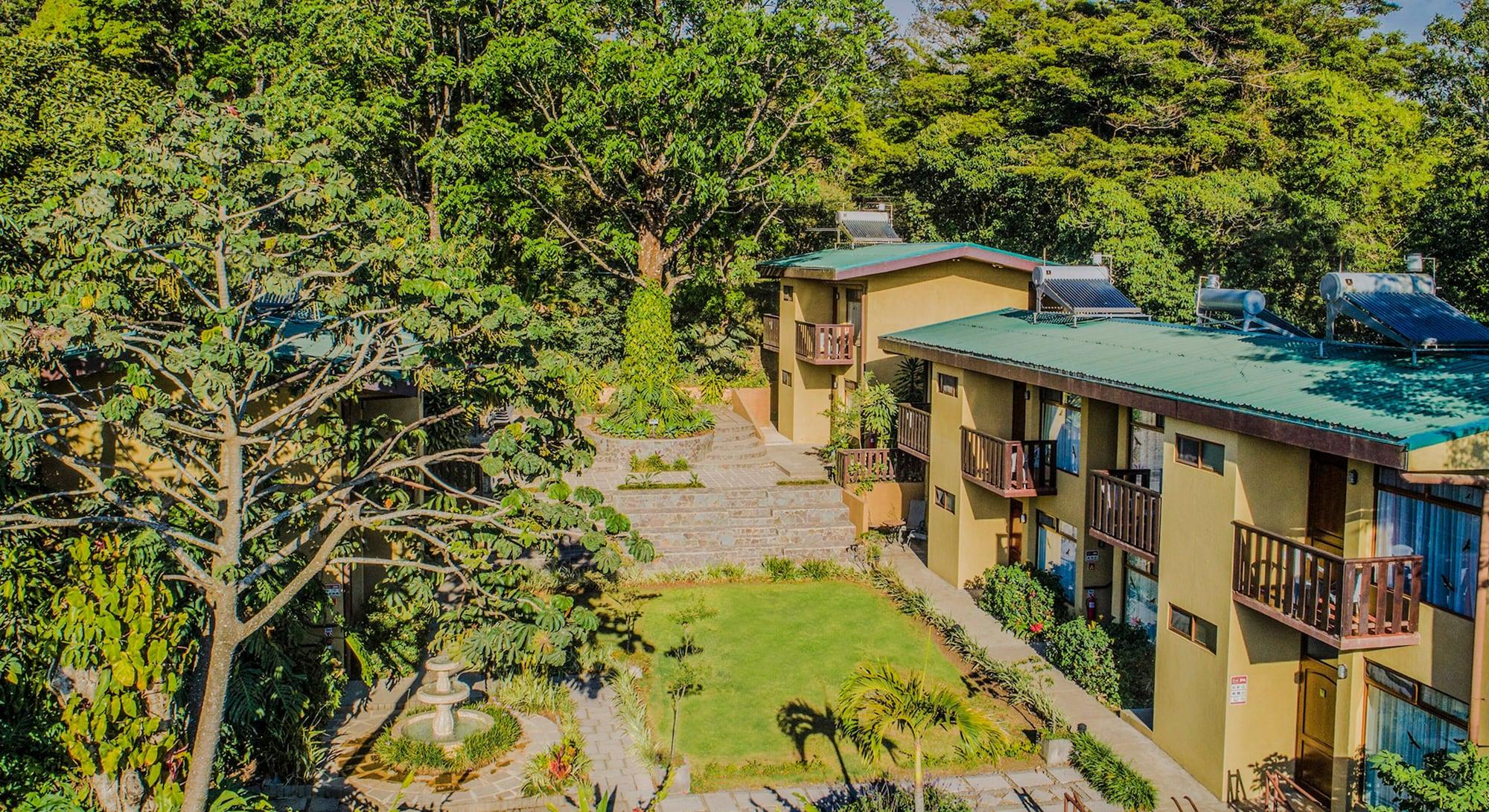 Varios Monteverde Country Lodge