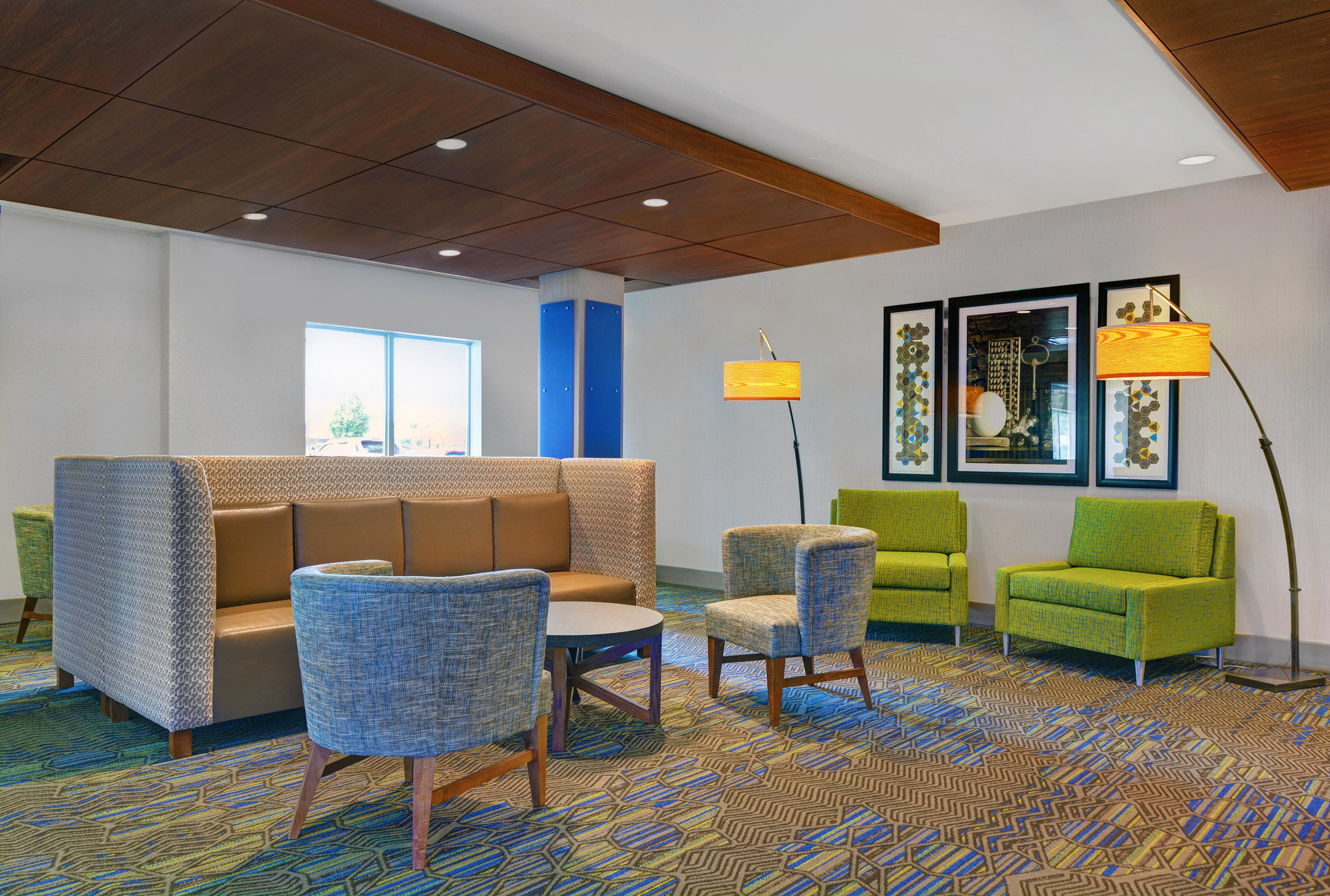 Vista Lobby Holiday Inn Express Atmore by IHG