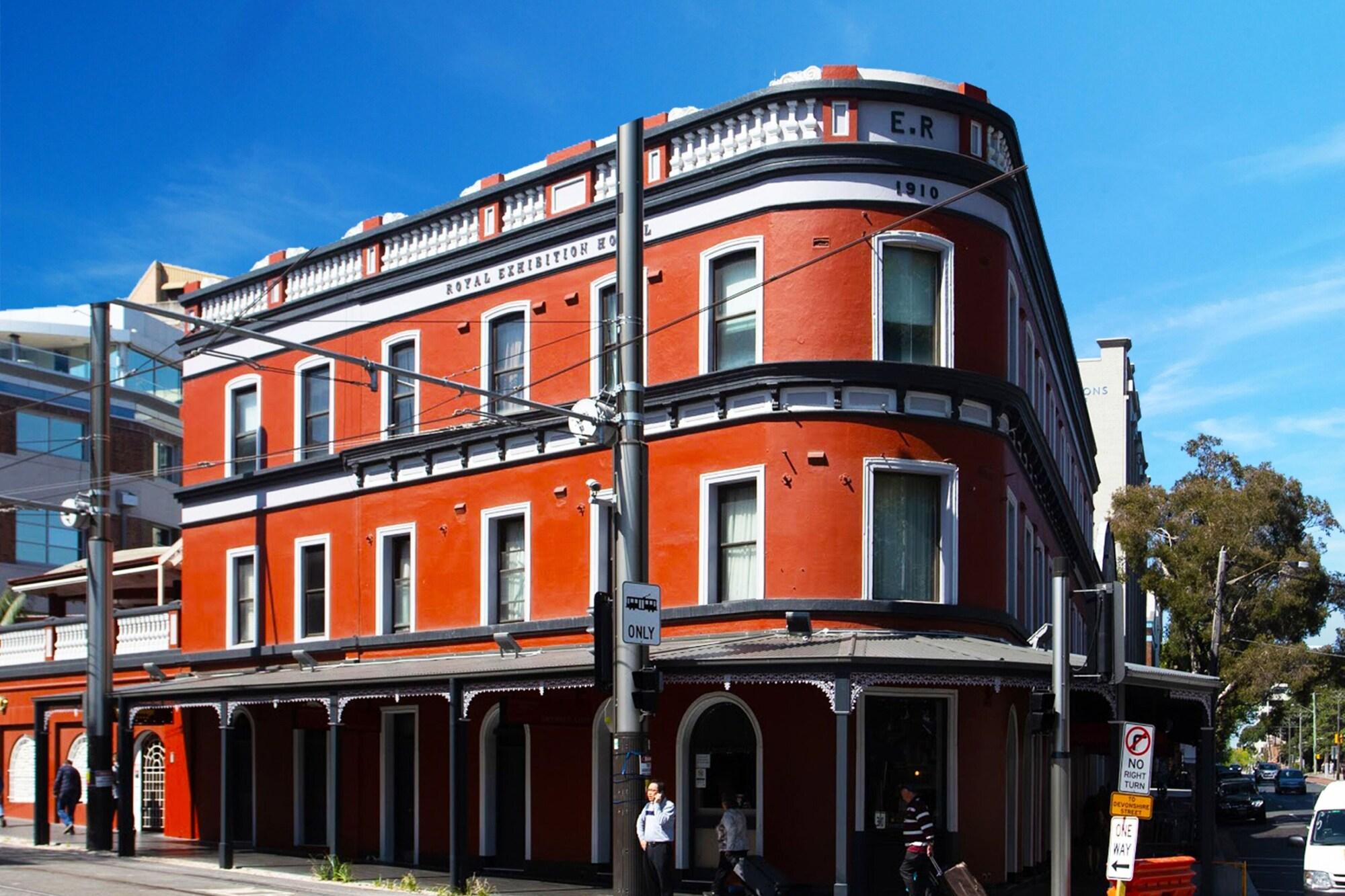 Varios Royal Exhibition Hotel