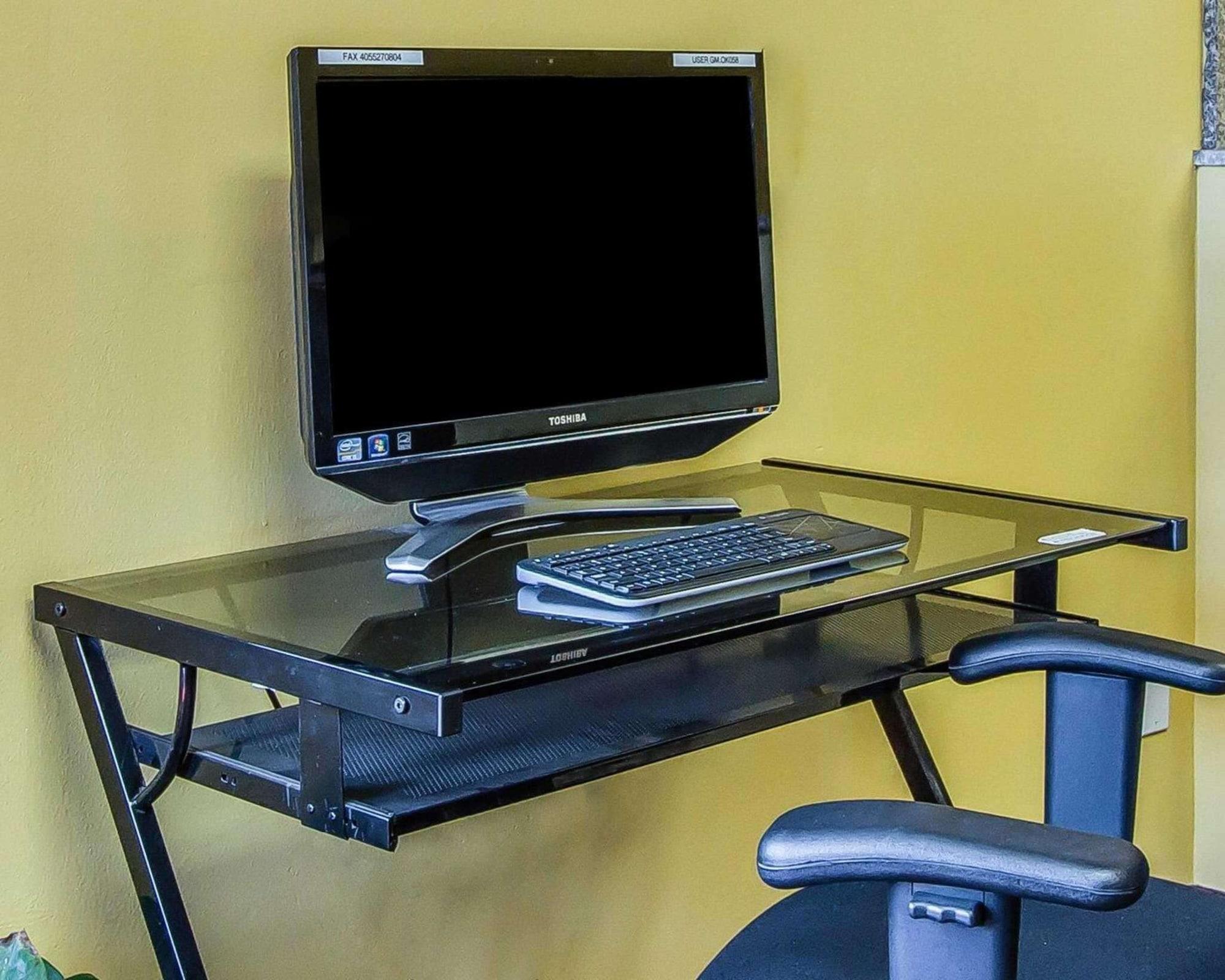 Centro de Negocios Econo Lodge Purcell