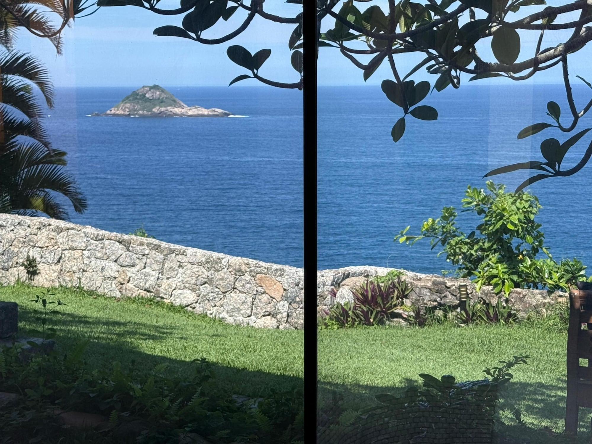 Equipamiento de Habitación CLIFFSIDE - Boutique Hotel & Spa