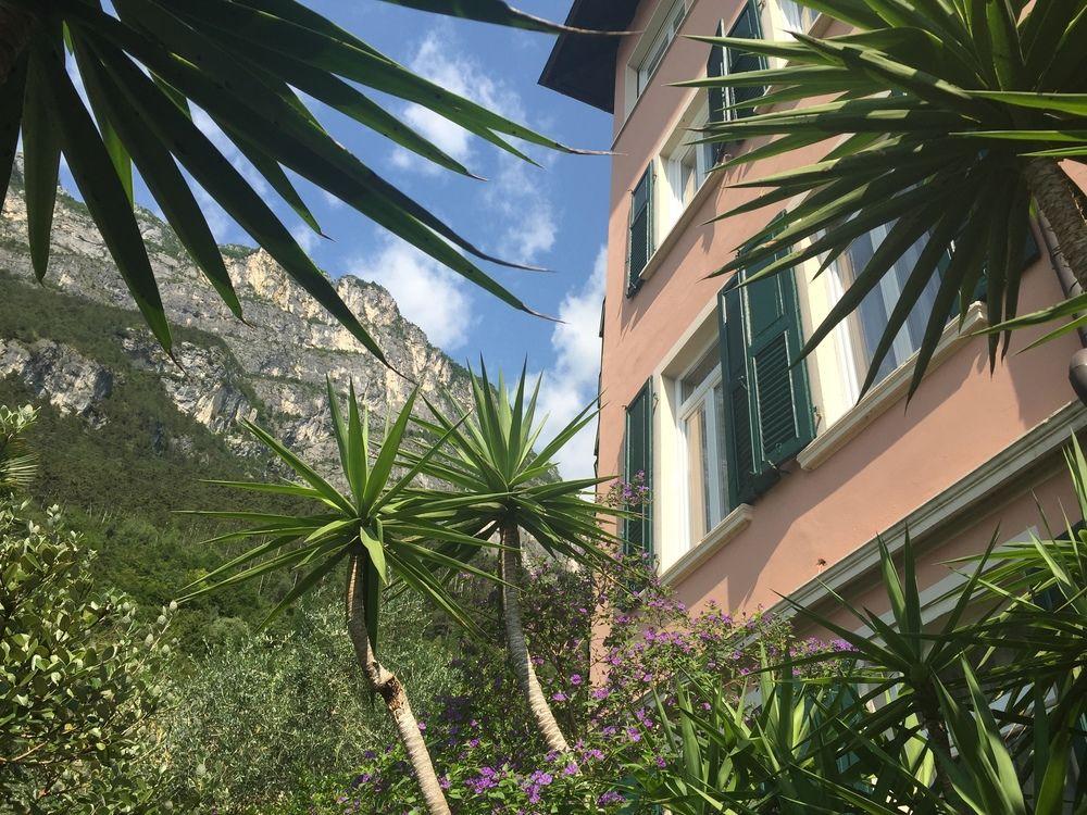 Vista Exterior Hotel Villa Miravalle