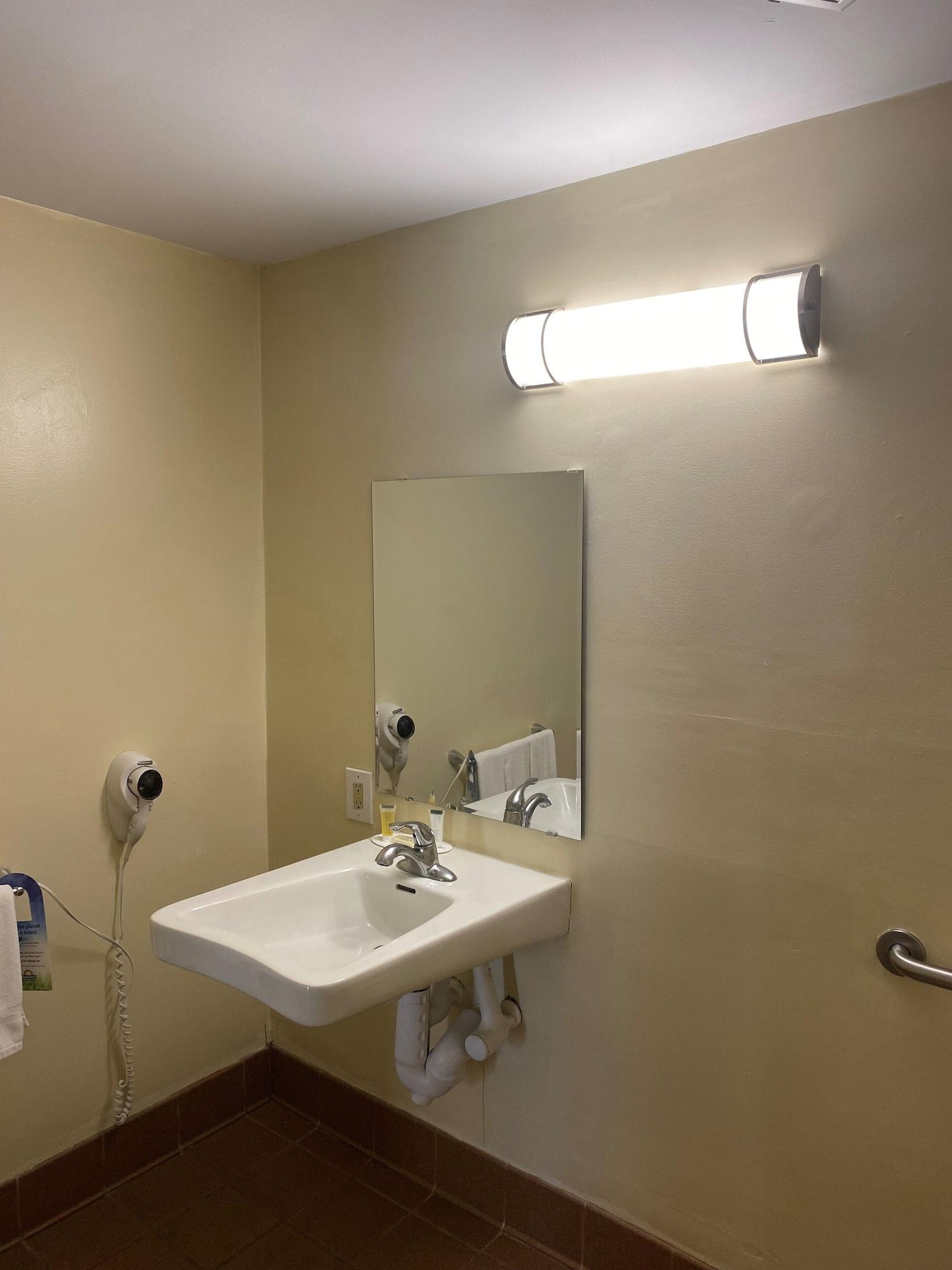 Equipamiento de Habitación Days Inn by Wyndham St. Augustine I-95/Outlet Mall