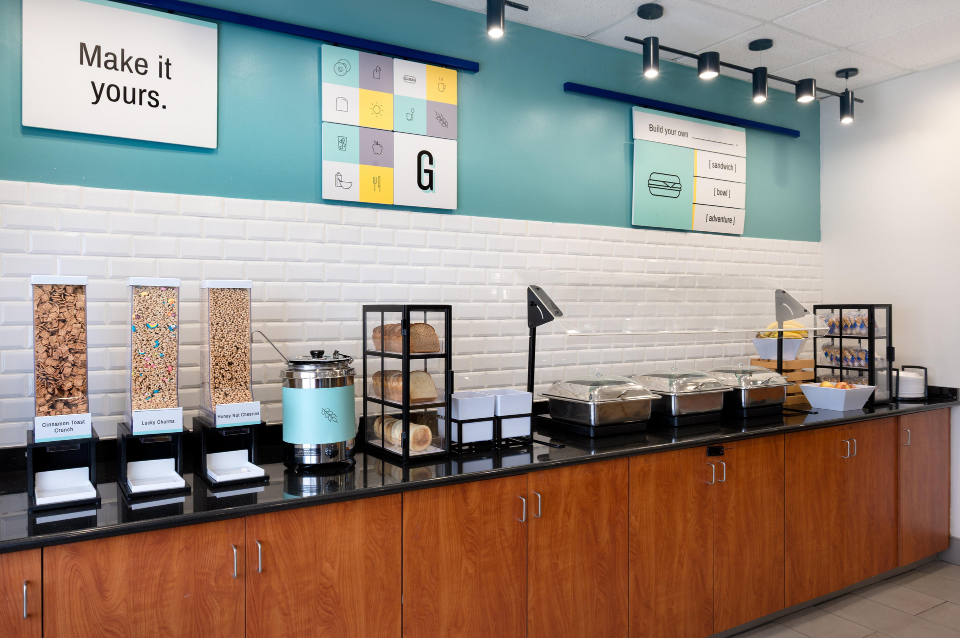 Restaurant Garner Hotel Evansville East by IHG