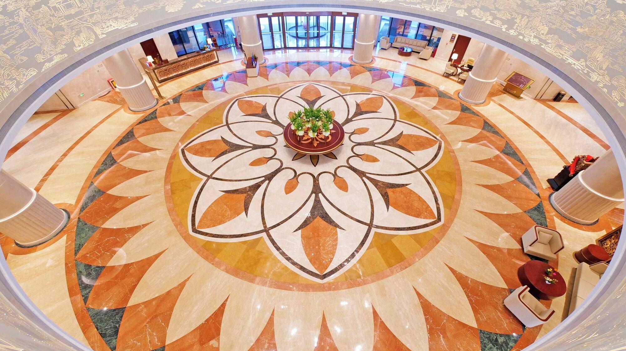 Vista Lobby The Farrington Hotel - Building A