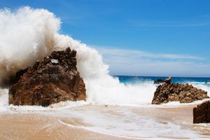 GR Solaris Lighthouse