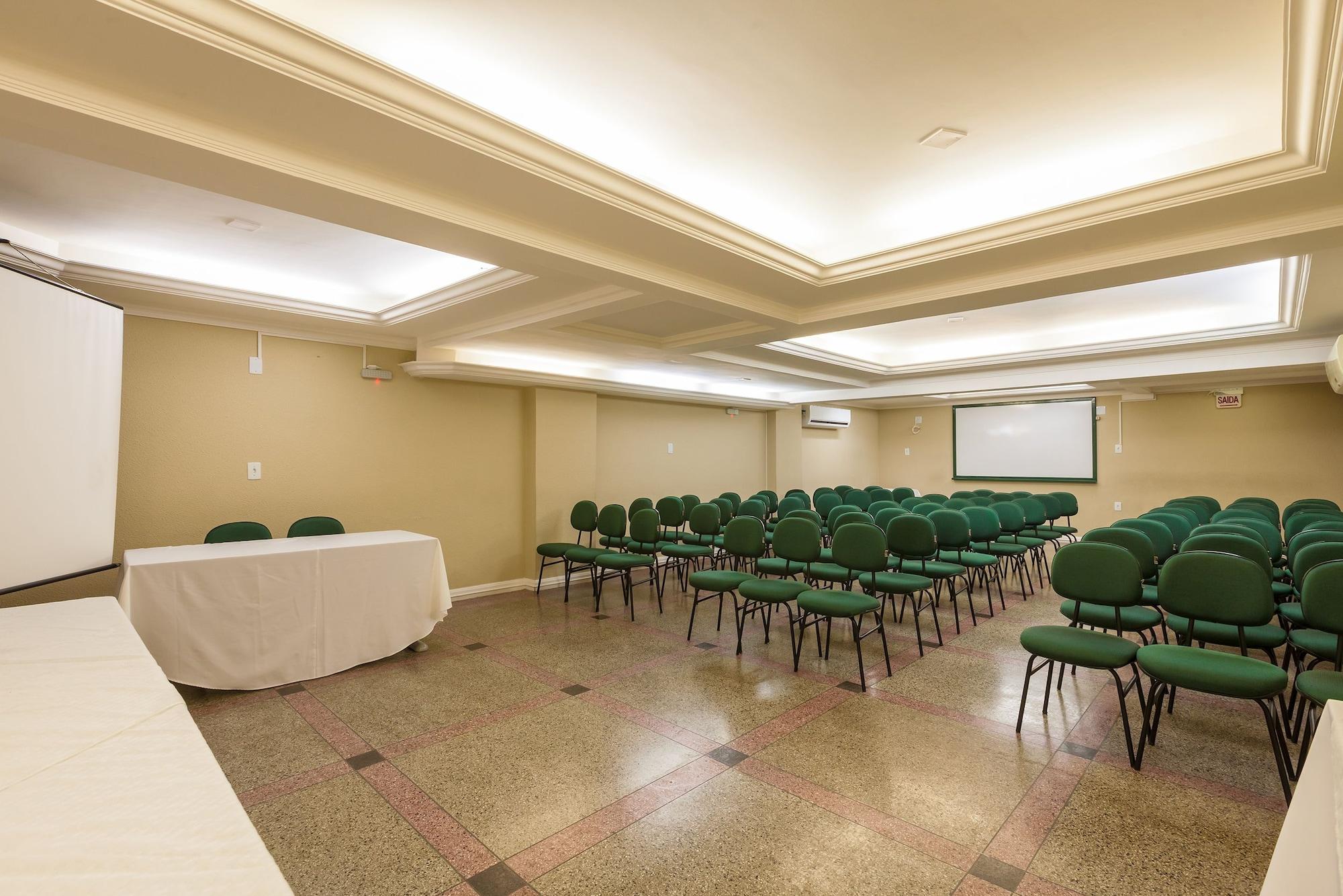 Sala de Reuniones Tri Hotel Criciúma