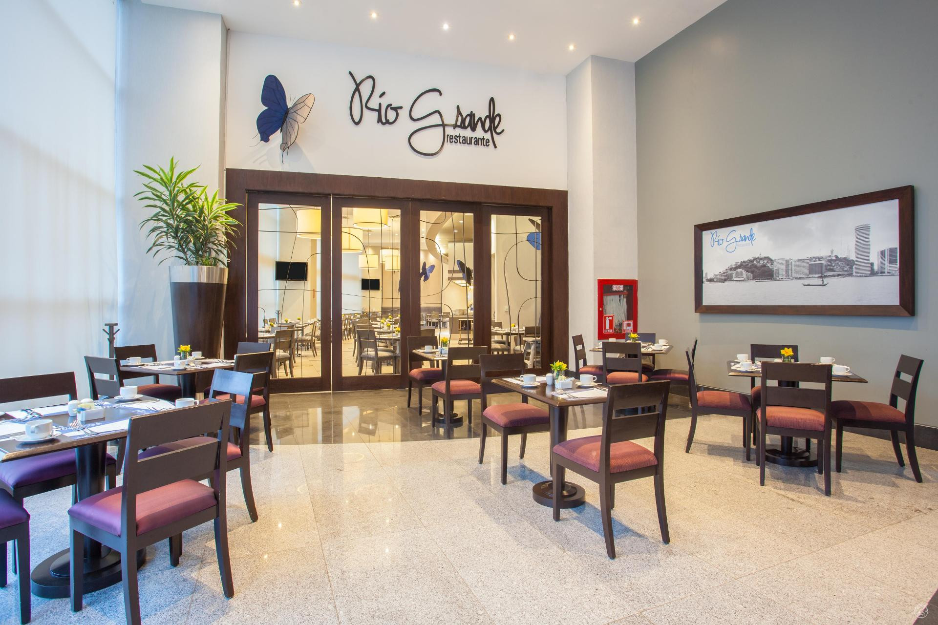 Restaurant Wyndham Guayaquil Puerto Santa Ana