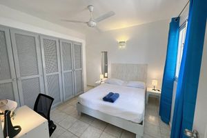 Renta Vacacional - Secure 2-pers Apartment Centrally Located and Close to the Beach