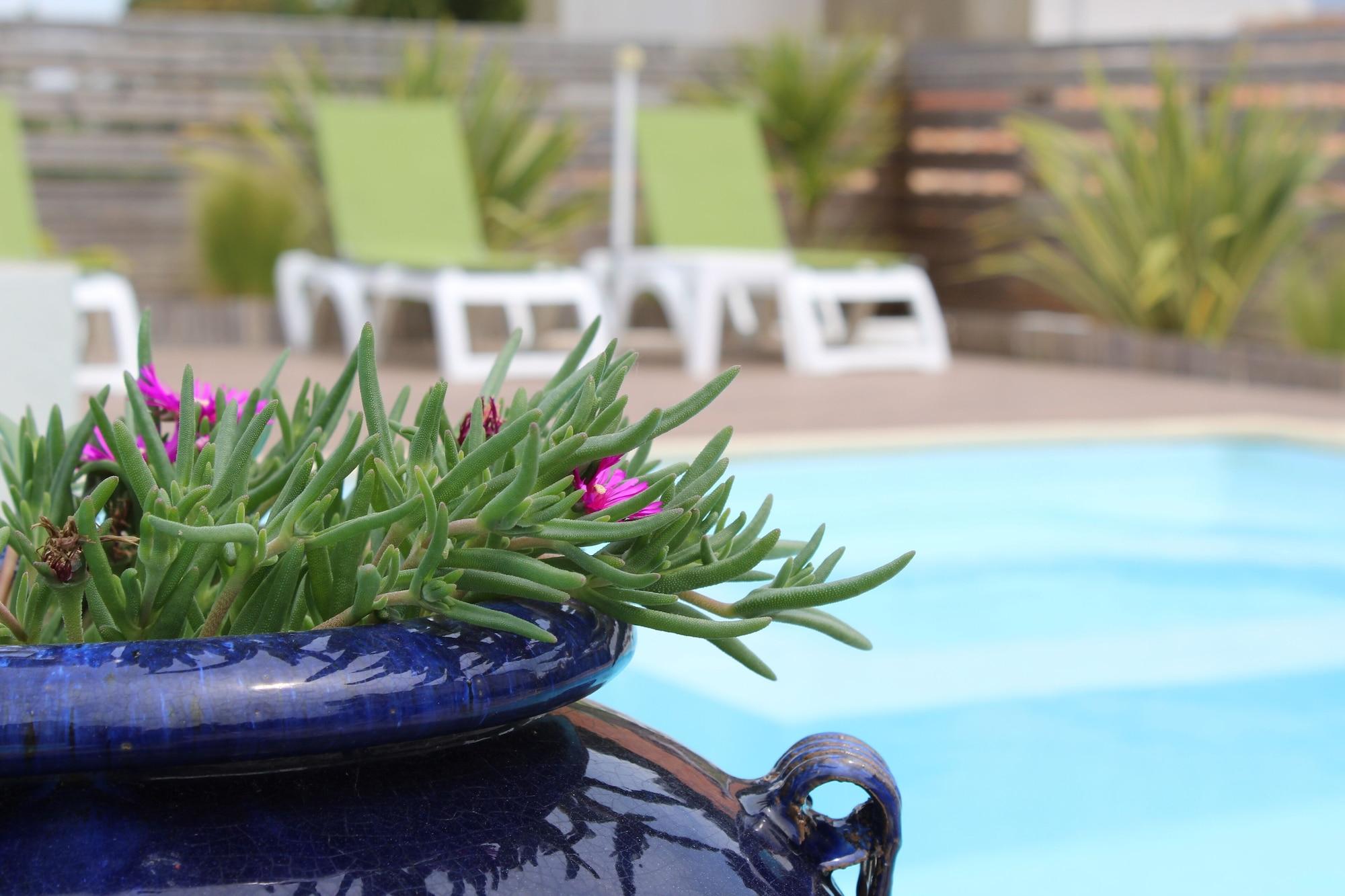 Vista Piscina Hotel Mer et Forêt