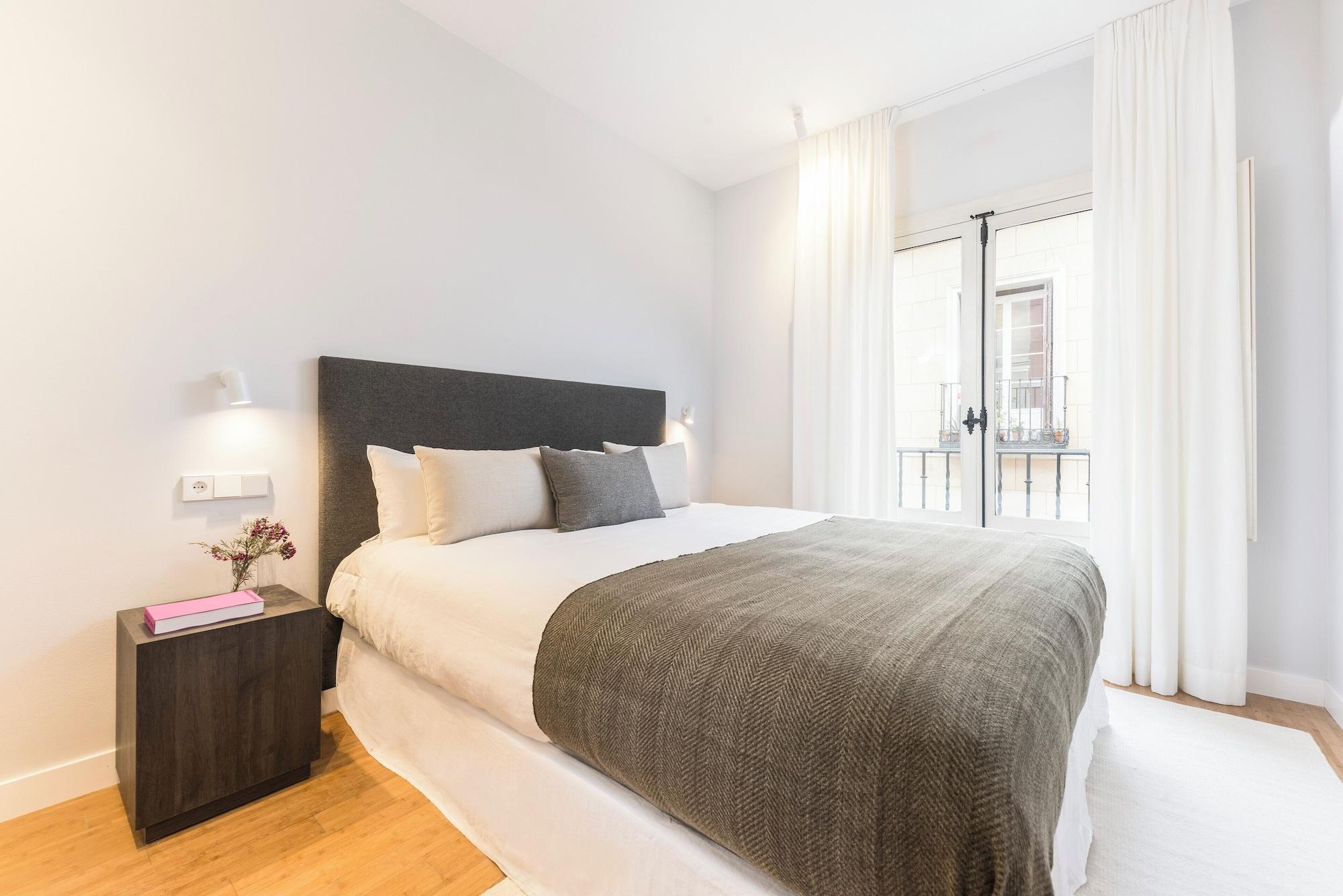 Habitación Edmond Vibes Plaza de España Suites