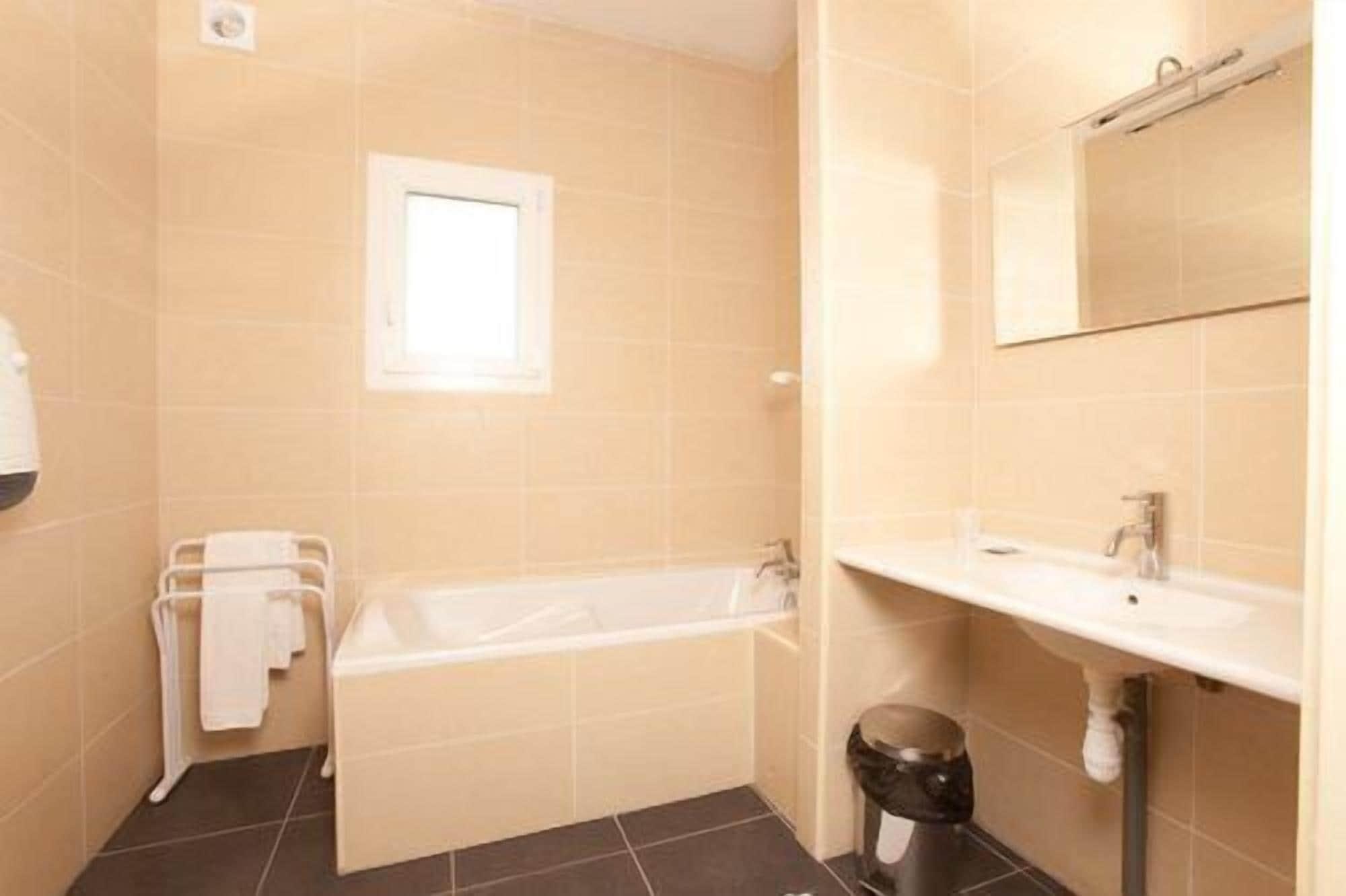 Equipamiento de Habitación Hôtel Fleur de Lys - Bailleul