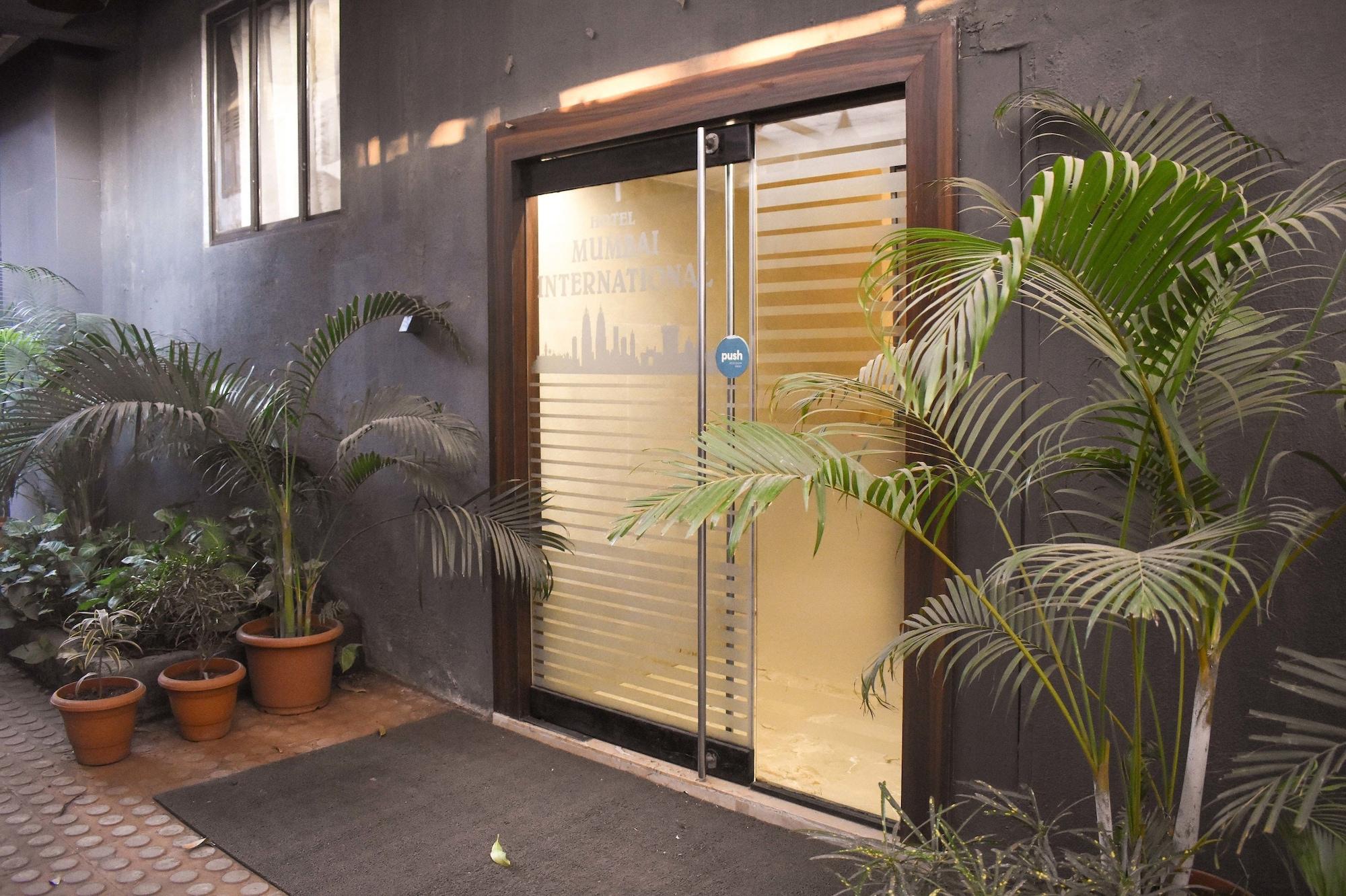 Vista Lobby Hotel Mumbai International