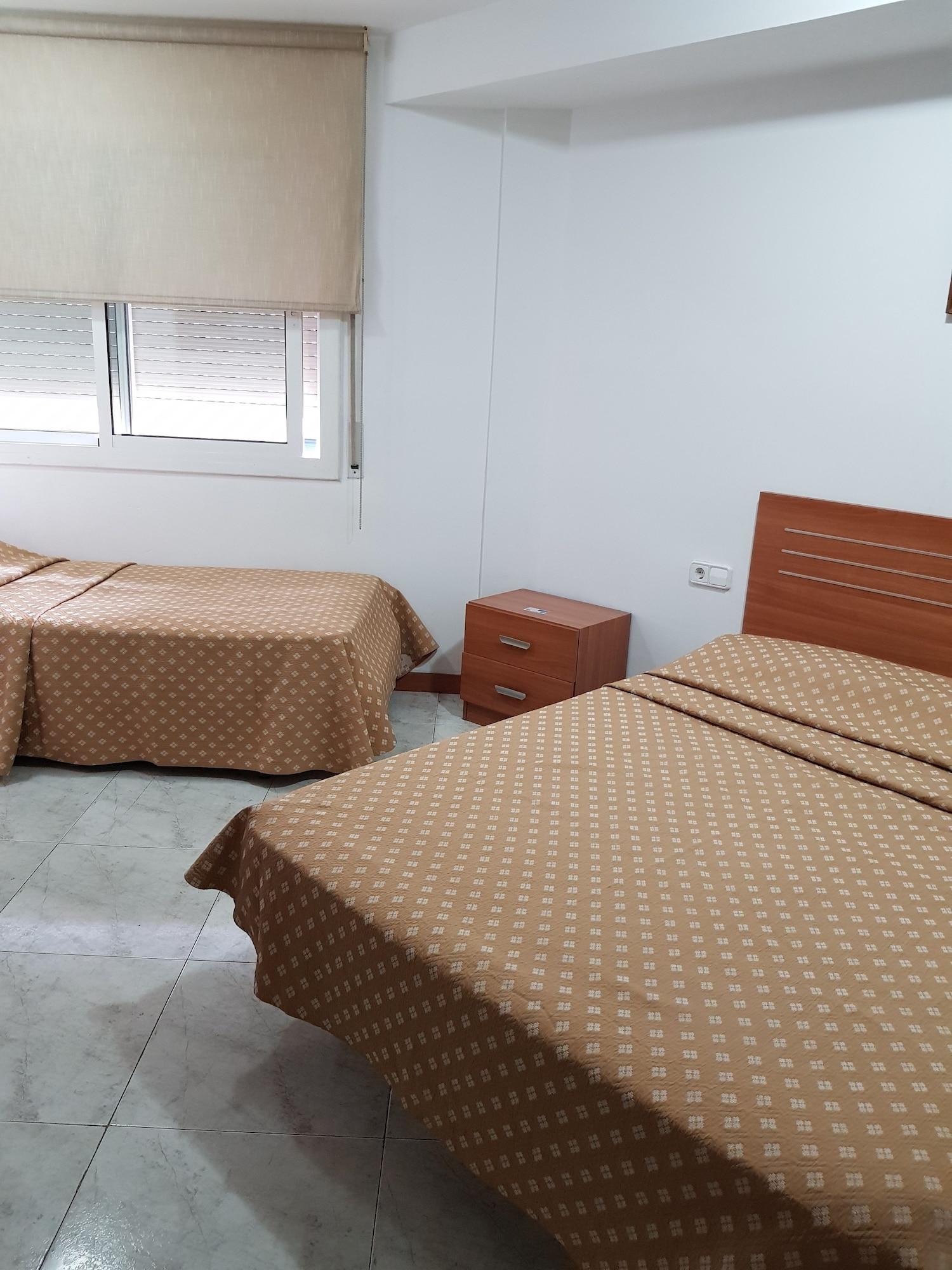 Varios Hostal Europa