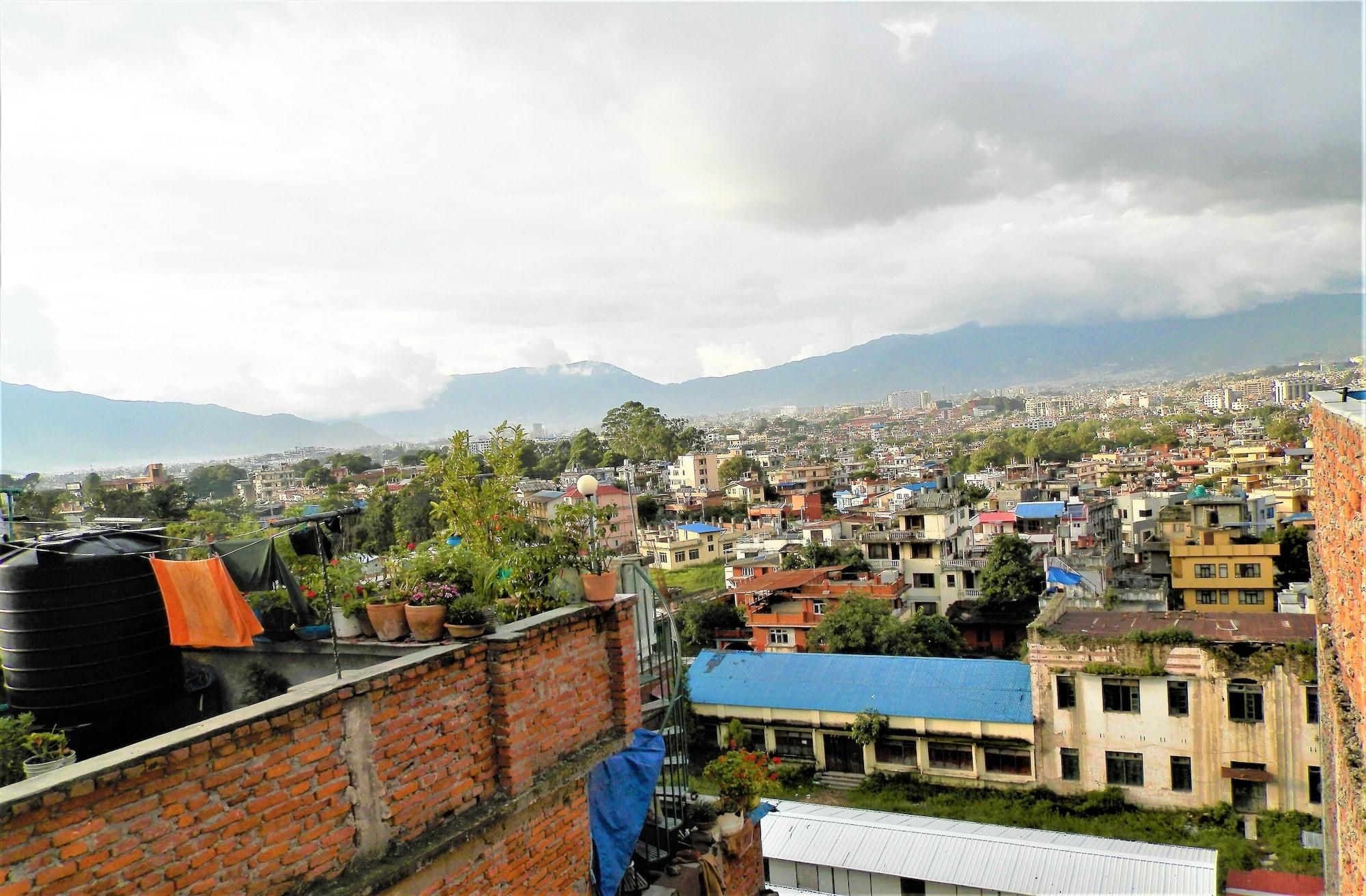 Varios Tanani Newa Home