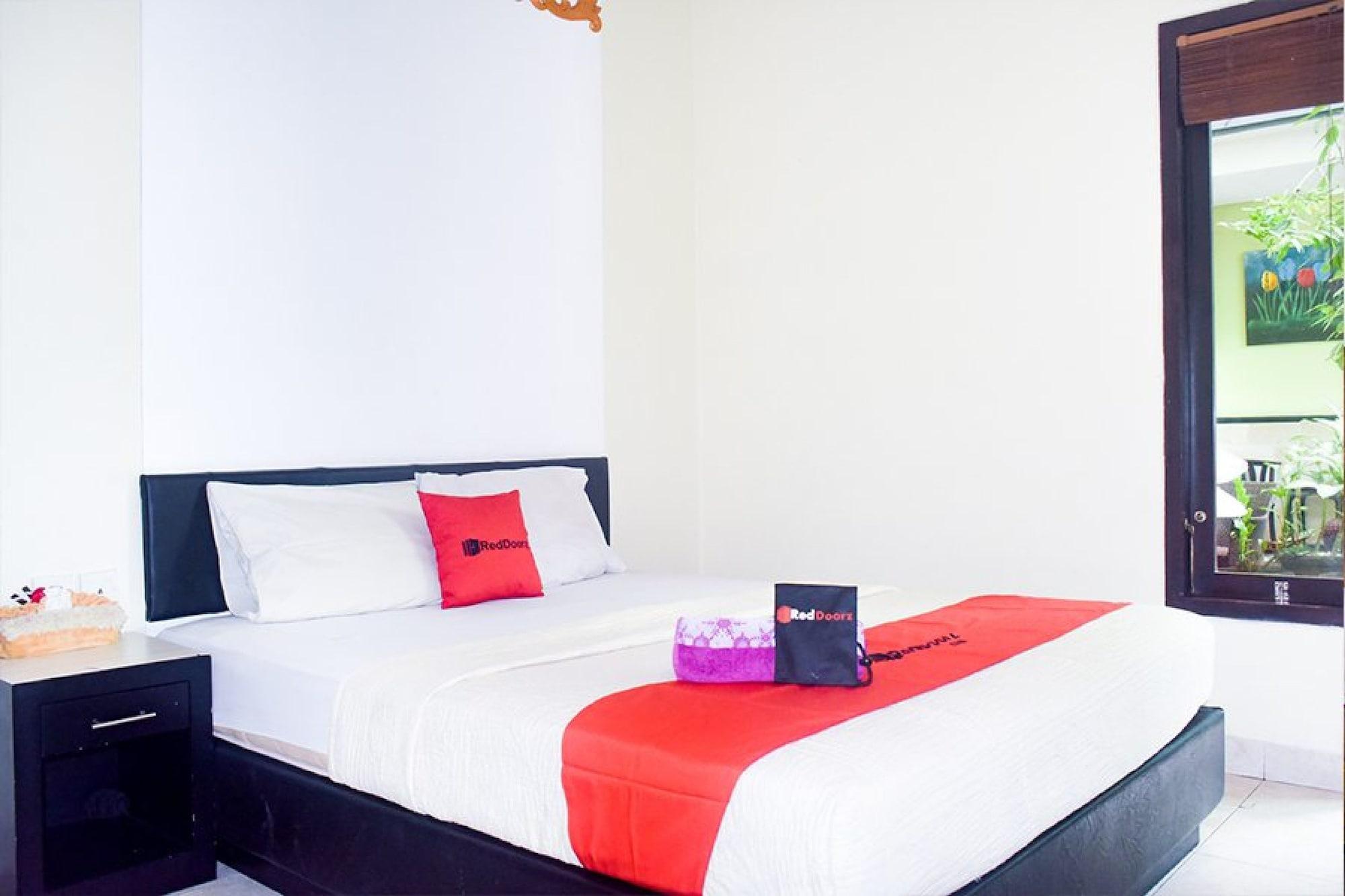 Habitación RedDoorz near Ngurah Rai Airport