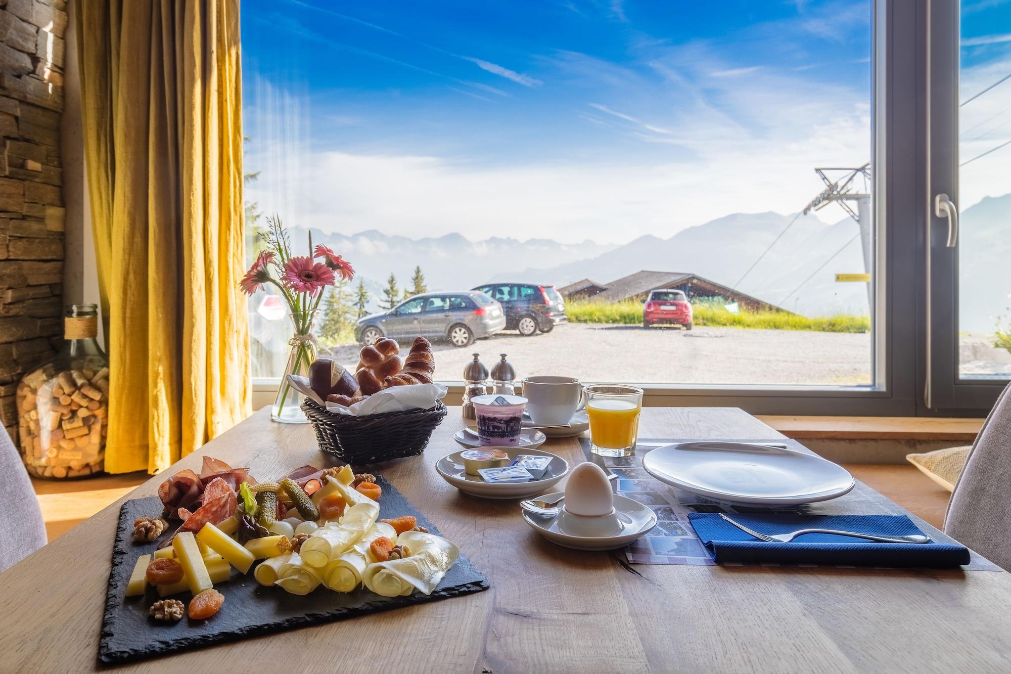 Restaurant Rinderberg Swiss Alpine Lodge