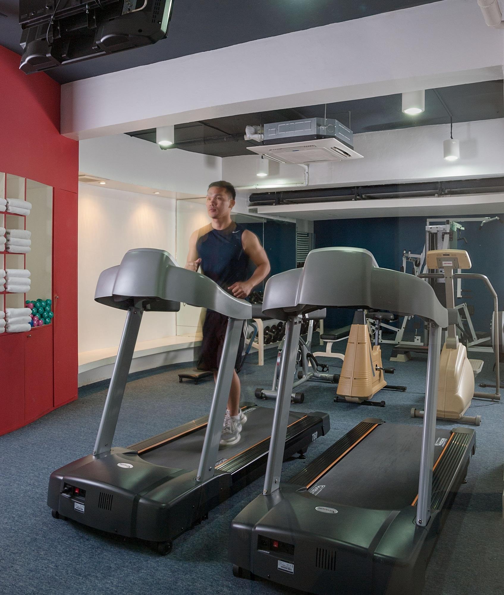 Gimnasio Holiday Inn Hotel & Suites Batangas Limapark, an IHG Hotel