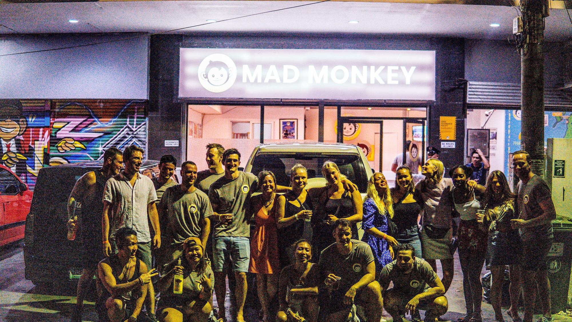 Vista Exterior Mad Monkey Cebu City - Adults Only
