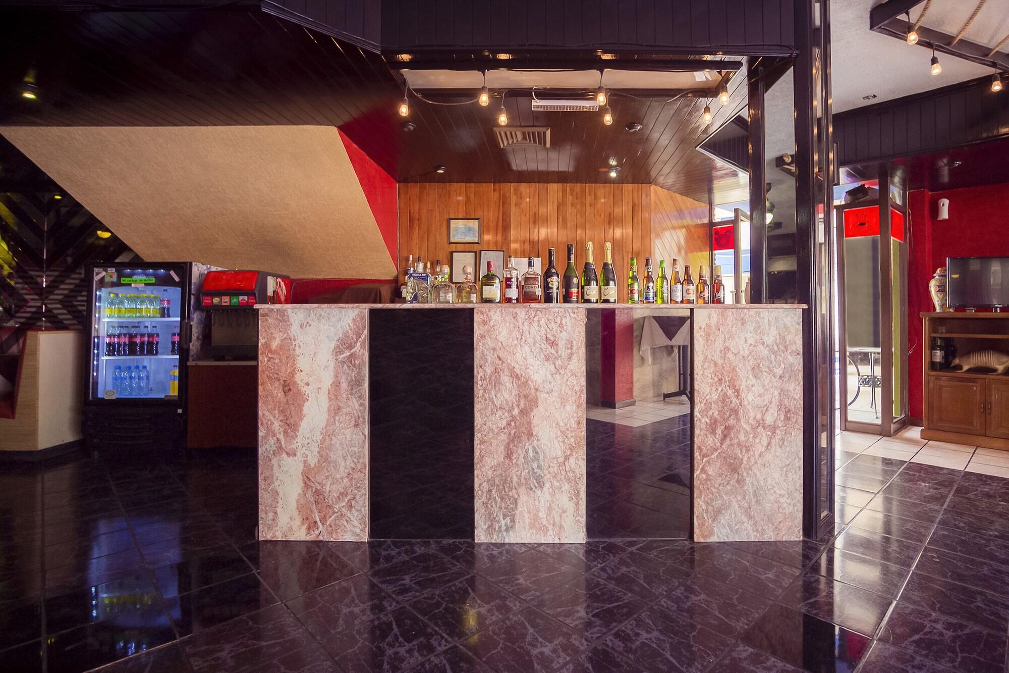 Bar/Salón Hotel La Silla