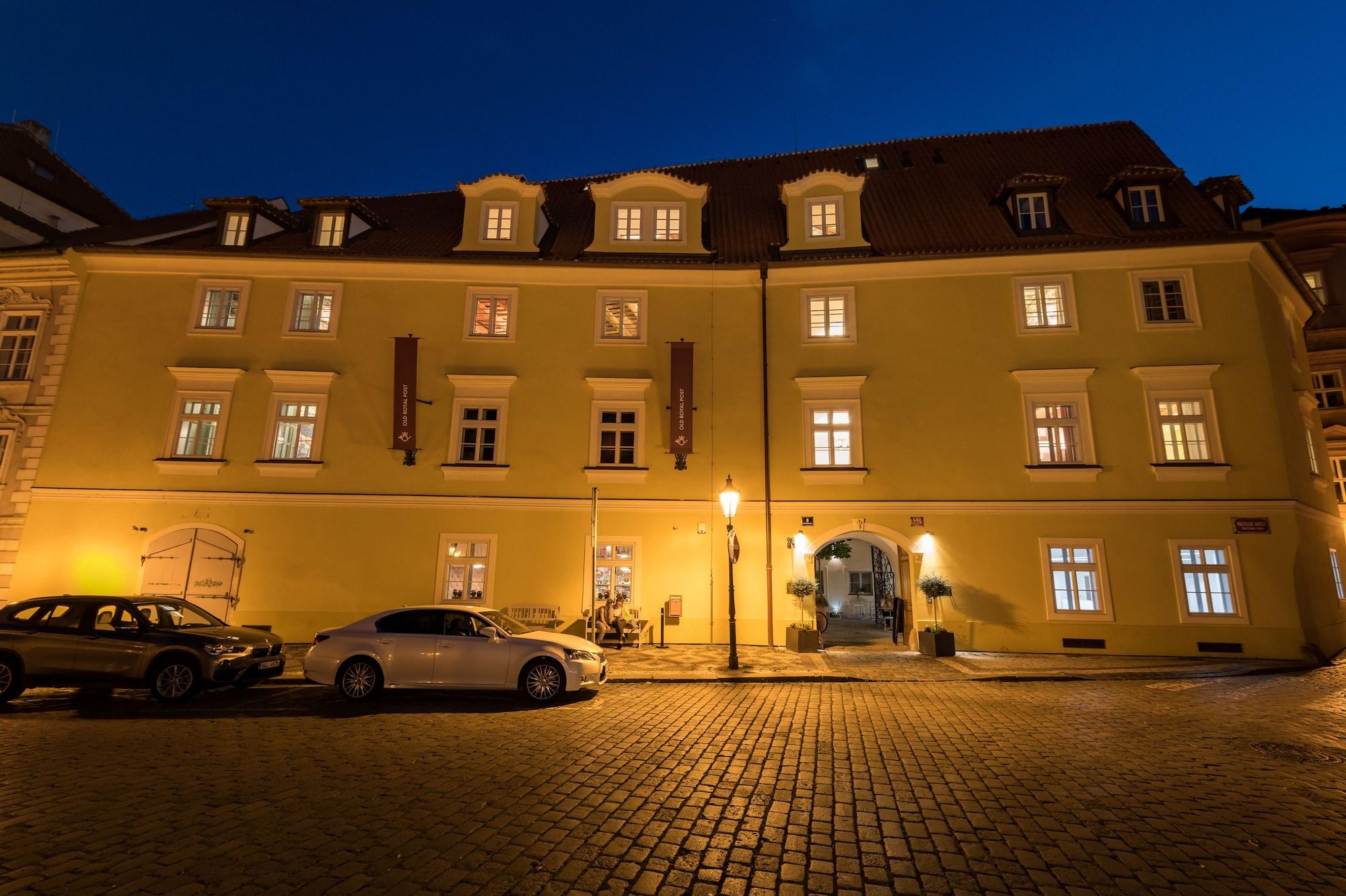 Vista Exterior Old Royal Post Boutique Hotel & Premium Suites