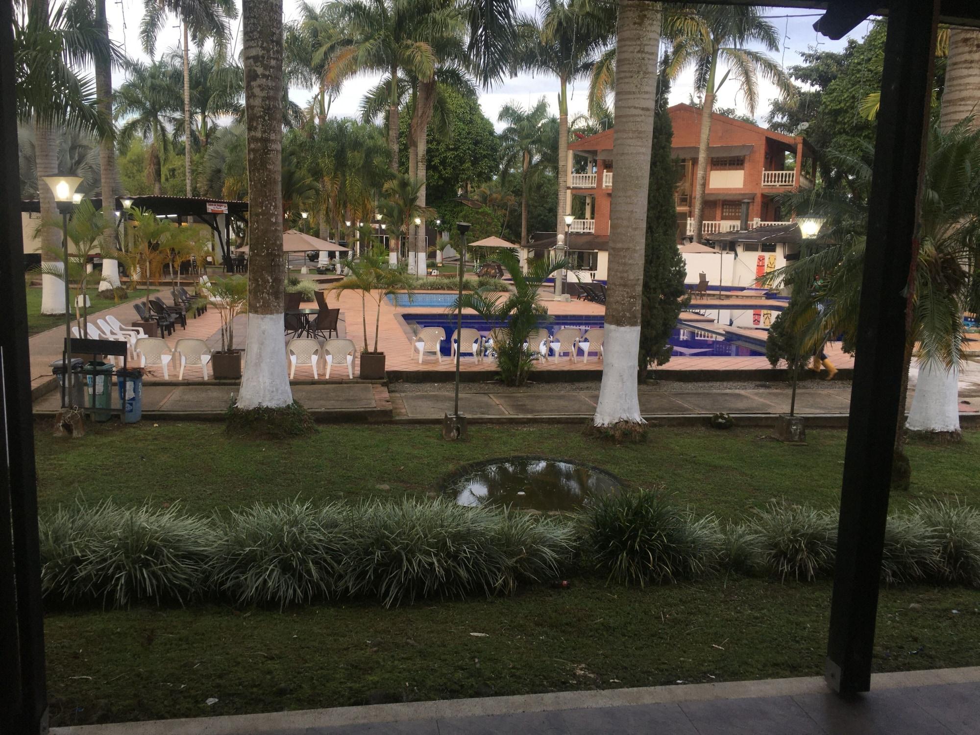 Habitación Hotel TPR Campestre Las Pampas