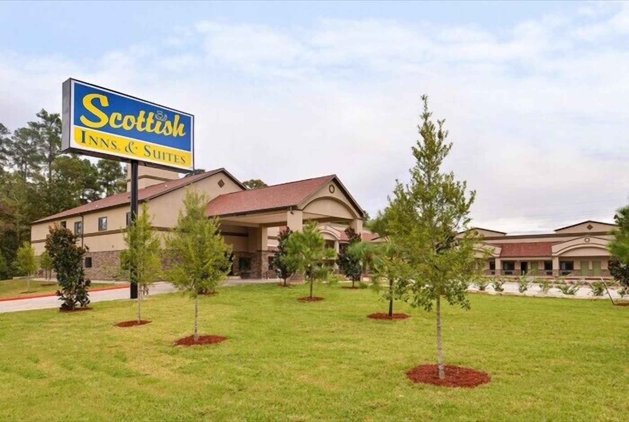 Vista Exterior Scottish Inn & Suites