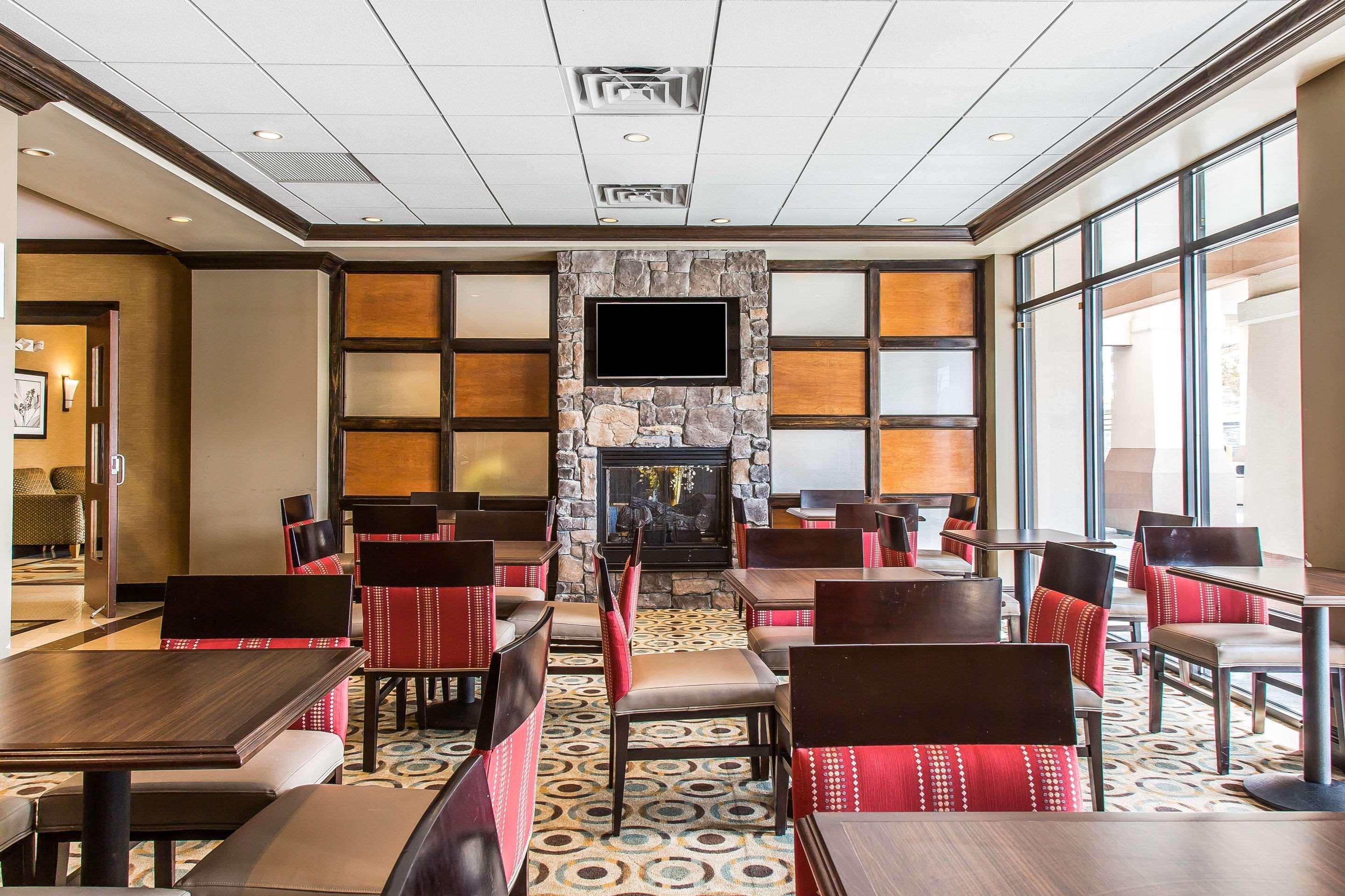 Restaurant Comfort Inn & Suites Meriden East