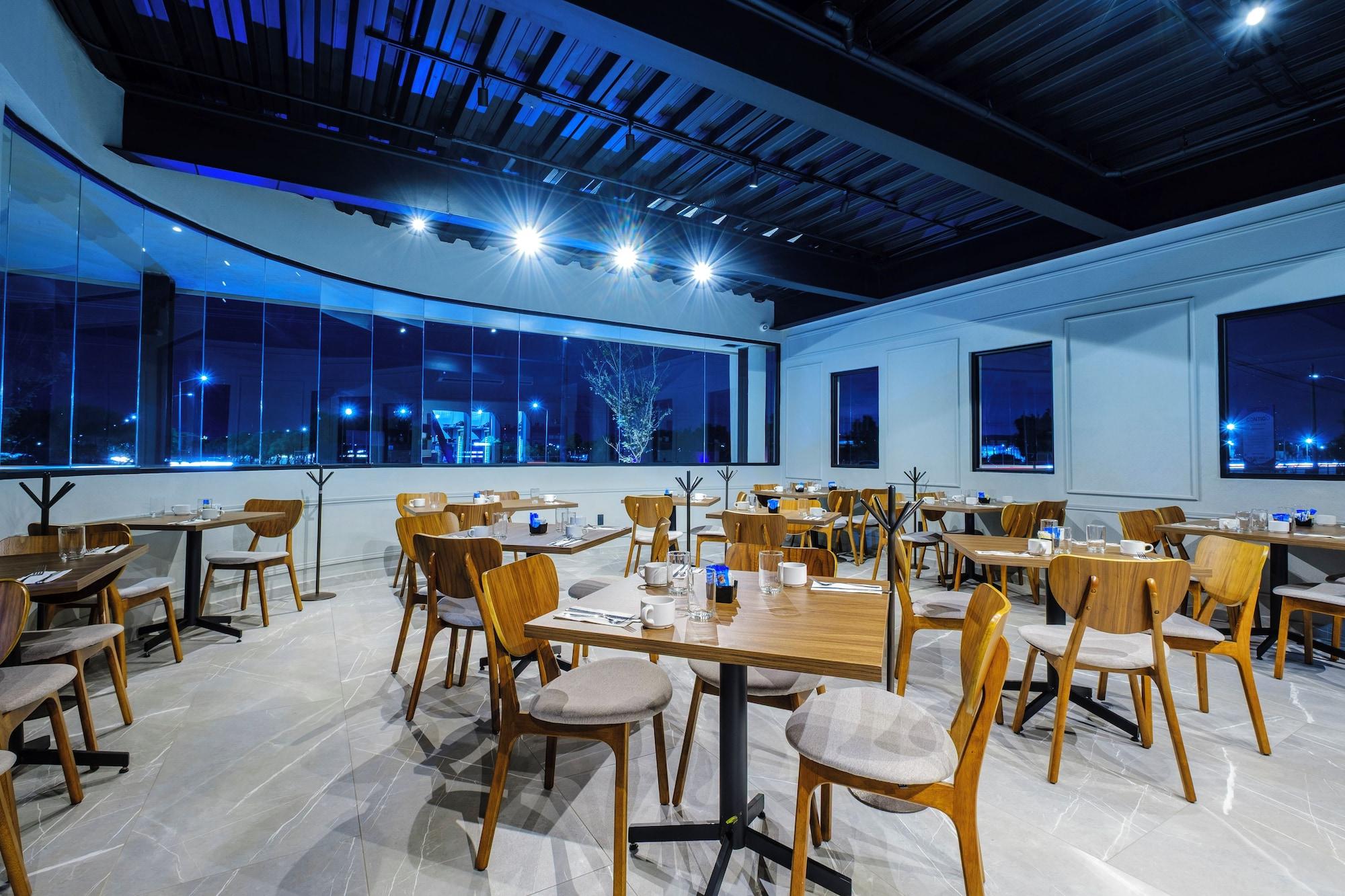 Restaurant Distrito Hotel Aeropuerto
