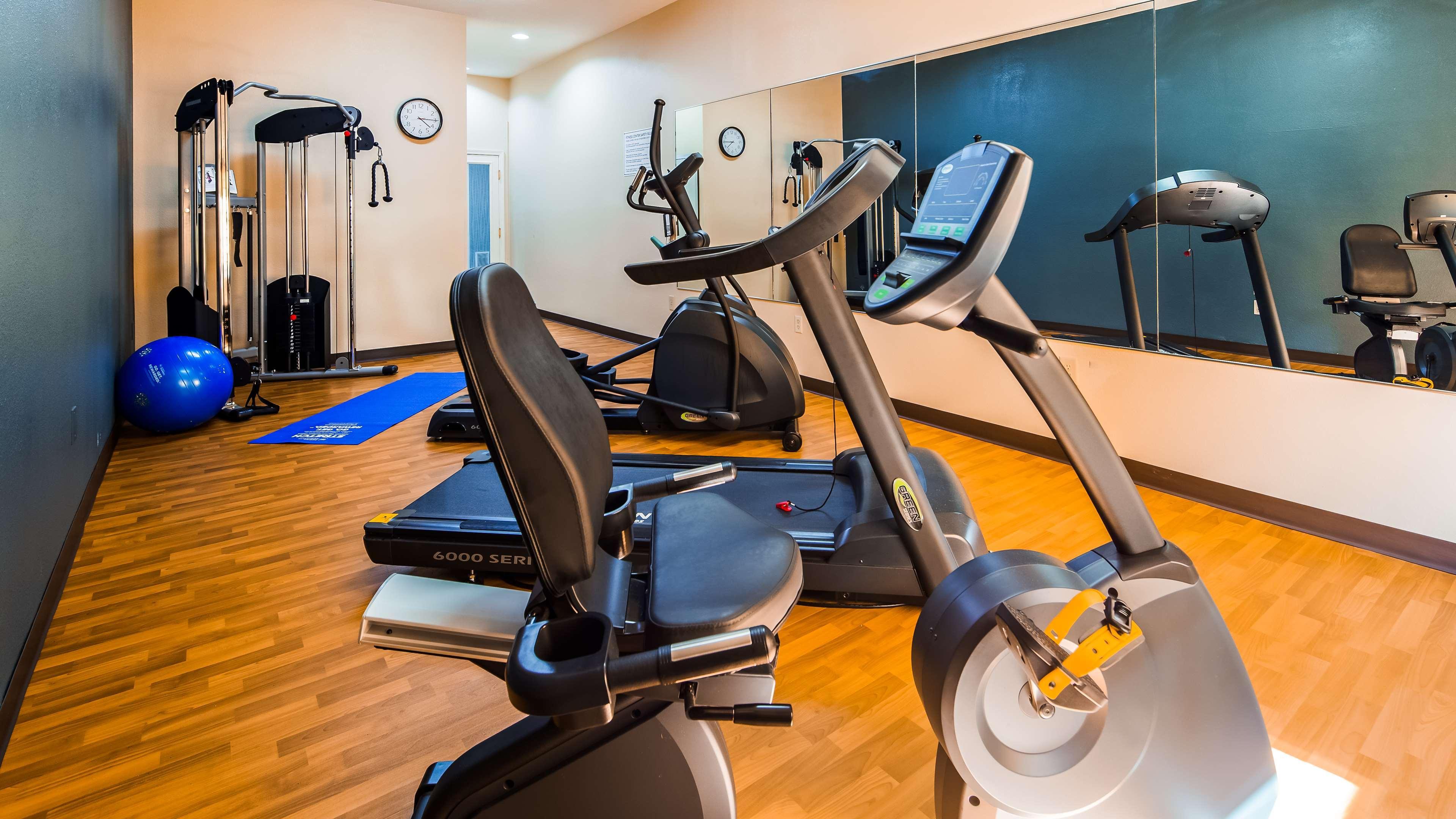 Instalaciones Recreativas Best Western Bradbury Inn & Suites