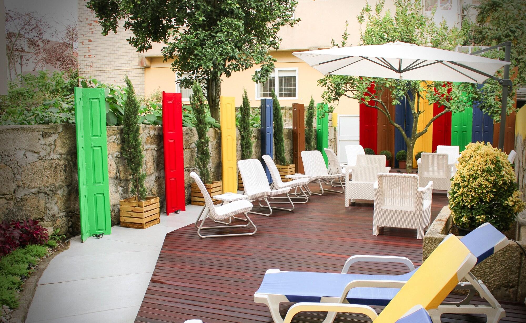 Varios Yellow Hostel Porto