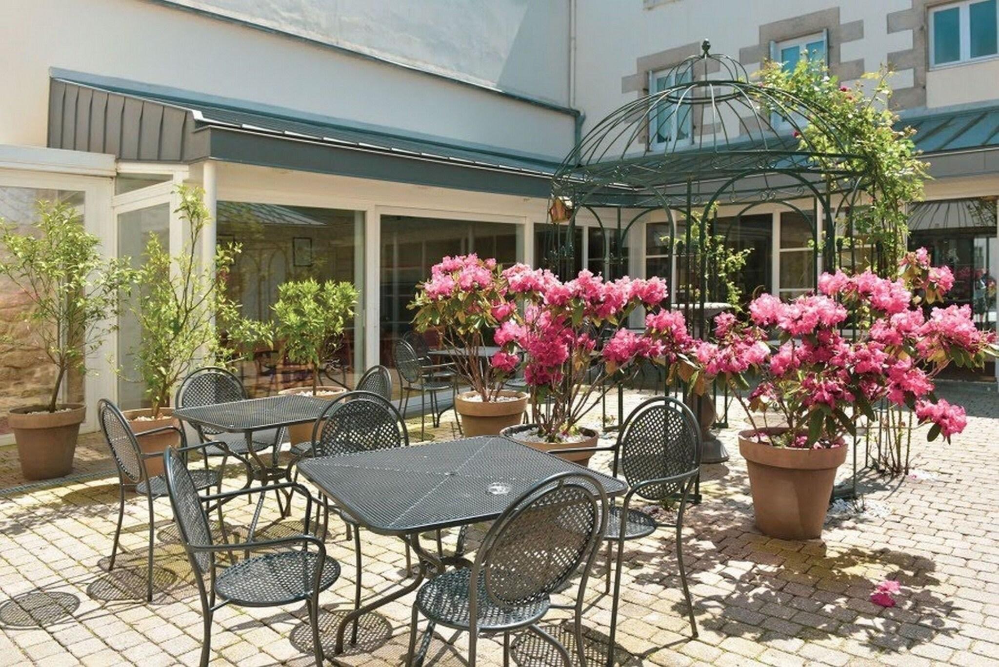 Varios Hotel Gradlon
