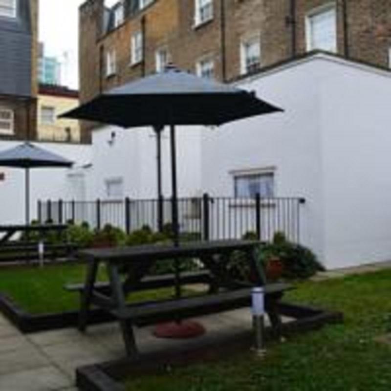 Varios Studios 2 Let North Gower