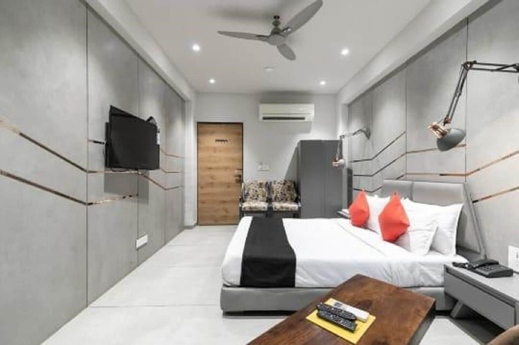 Habitación Spring Sky Mughalsarai by ShriGo Hotels
