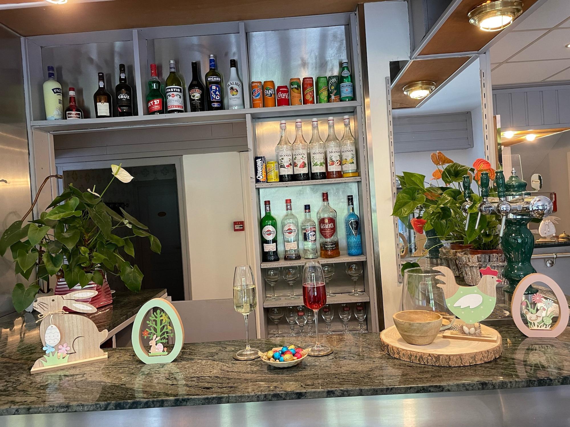 Bar/Salón Hotel Saint Clair