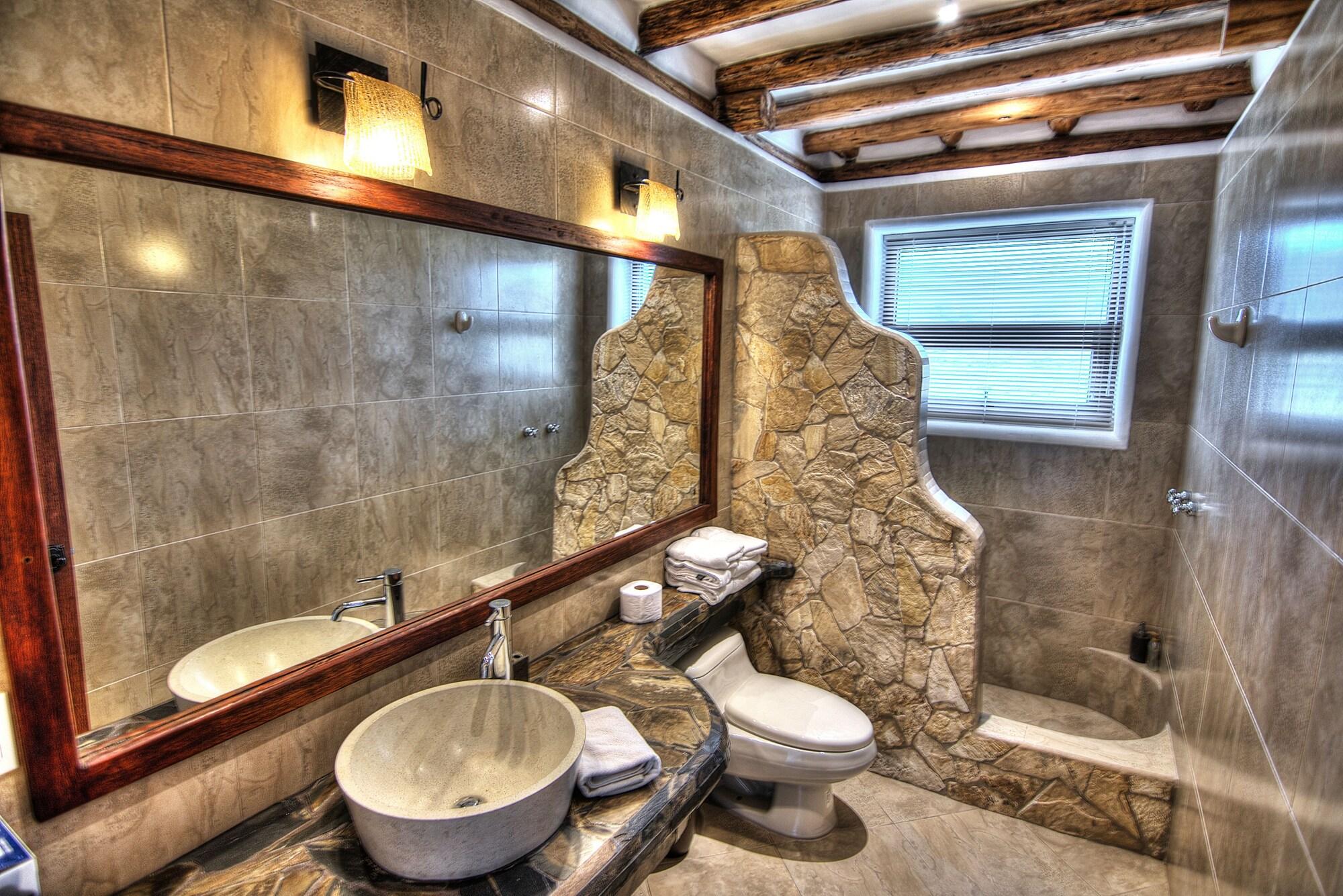 Equipamiento de Habitación Hacienda Los Mortiños