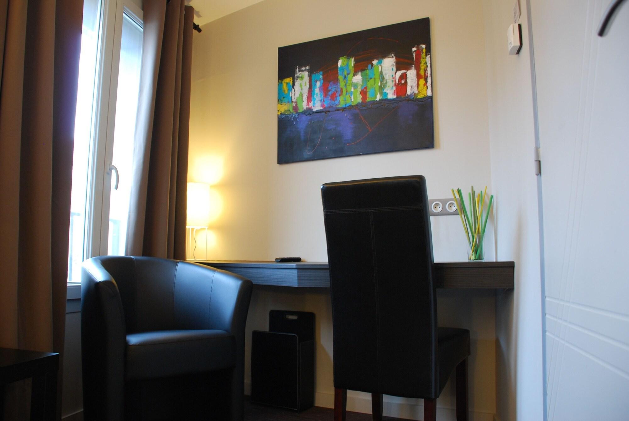 Varios Ruthenium Hotel