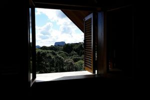 Alquiler Vacacional - Charming house of 5 qtos on land of 3000m2, Wifi, barbecue and silence #