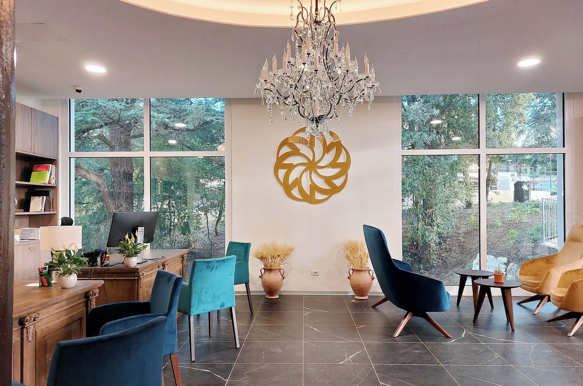 Vista Lobby Siena Hills Apartments