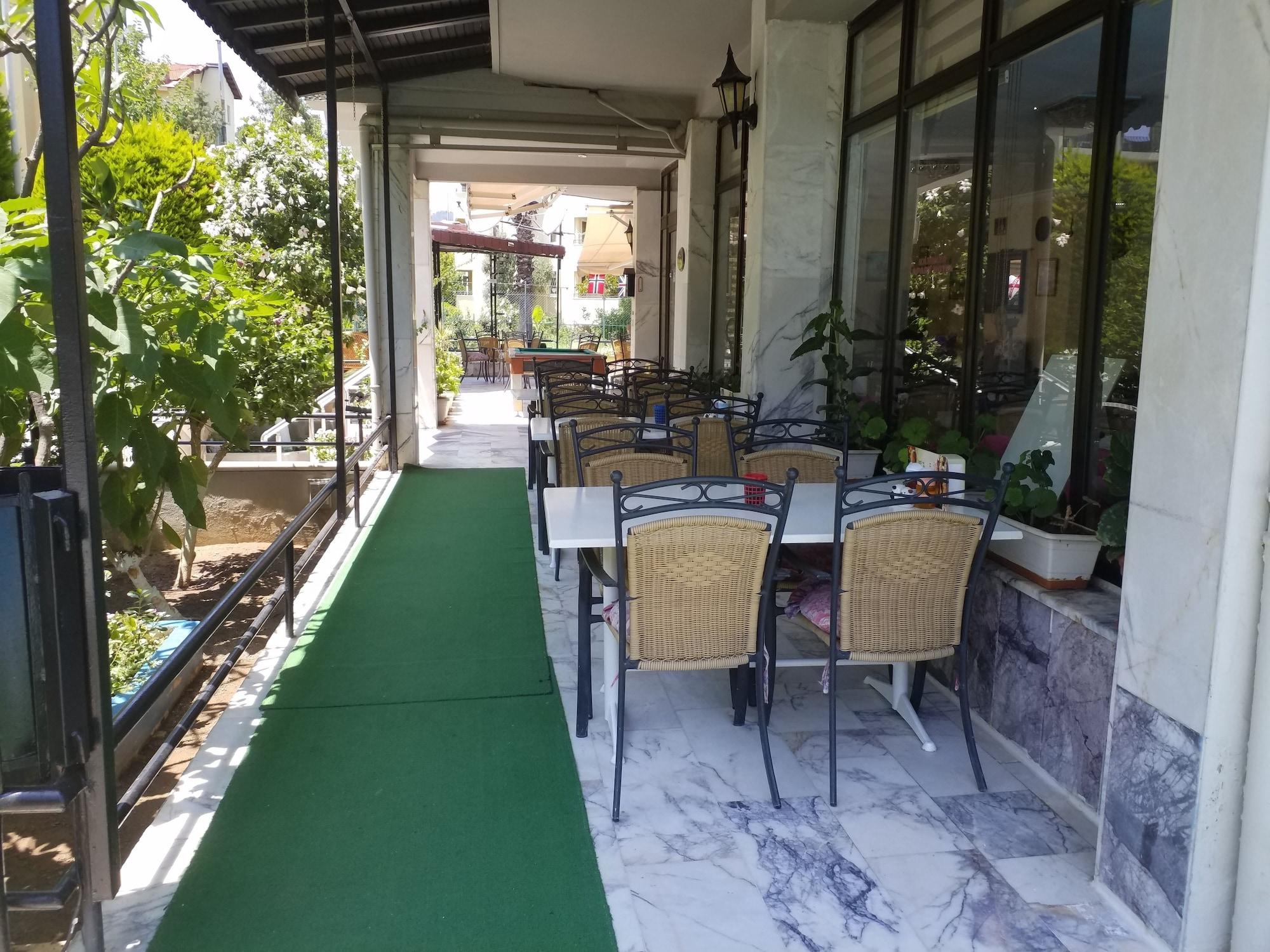 Restaurant Kamelya Apartments